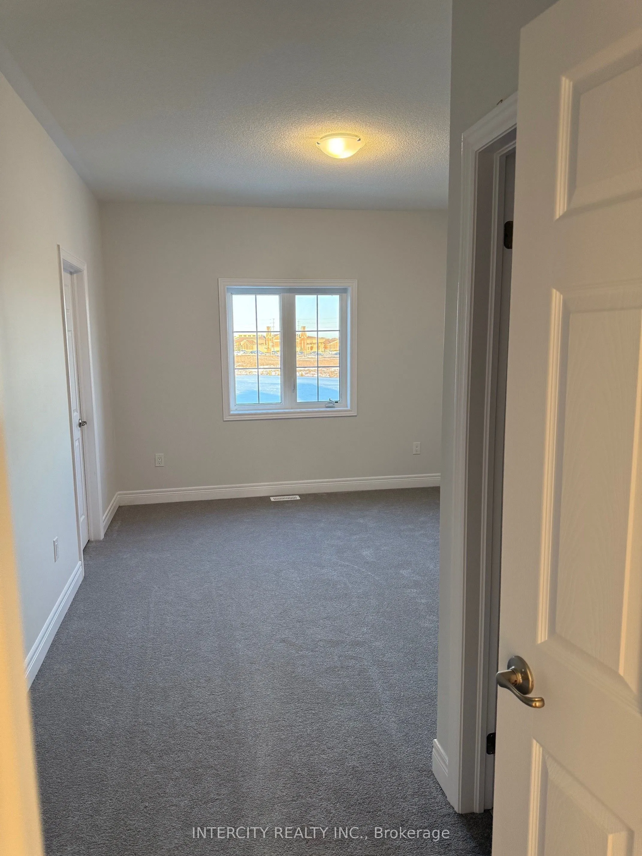 6 Keyworth Crescent