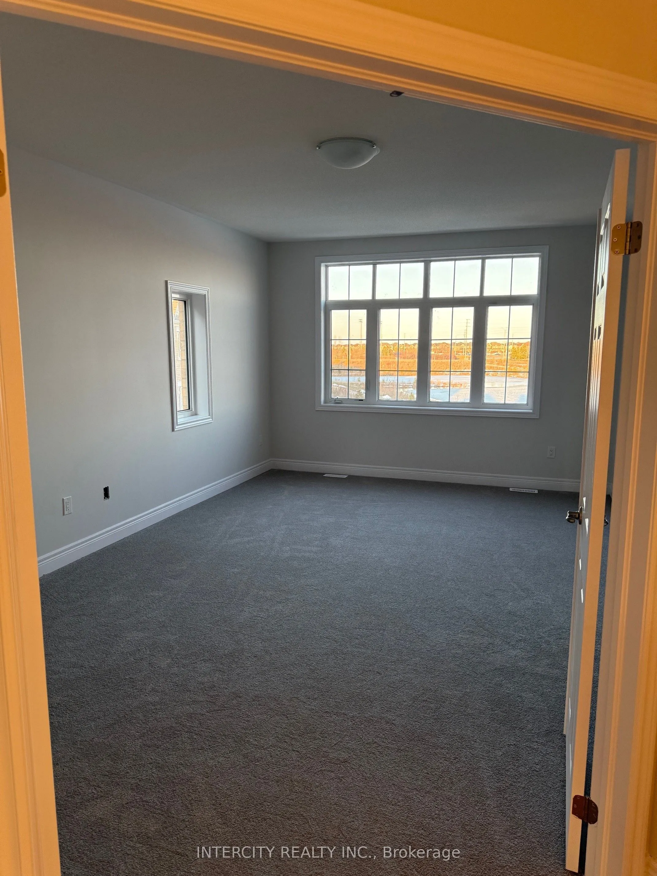 6 Keyworth Crescent