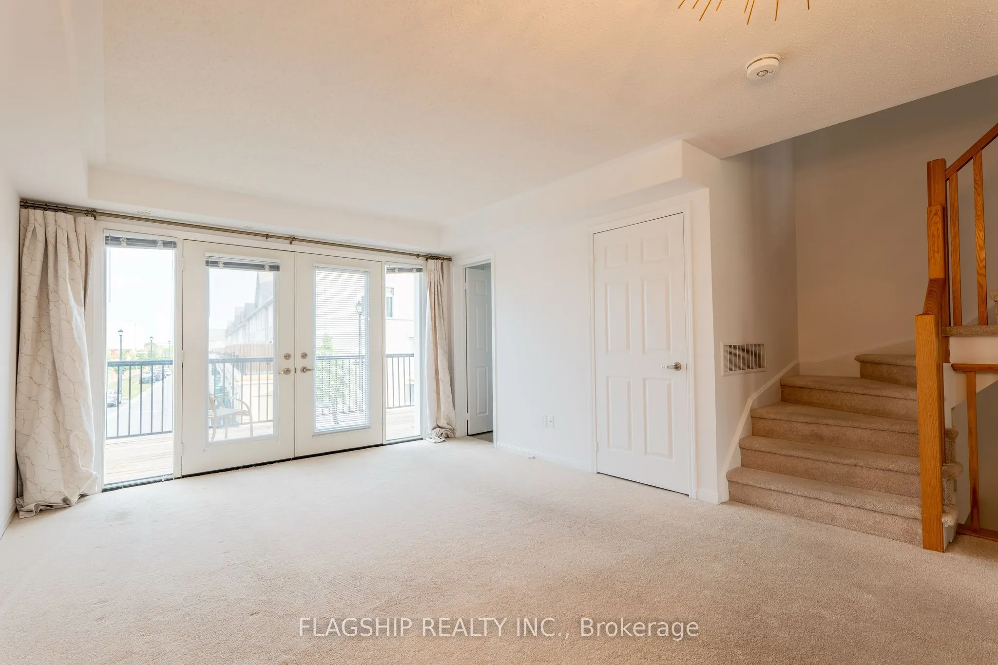 1 Beckenrose Court, #22
