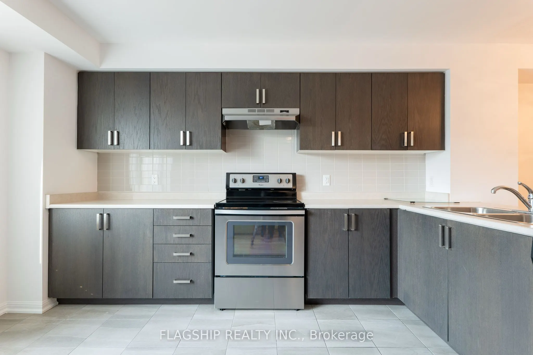 1 Beckenrose Court, #22