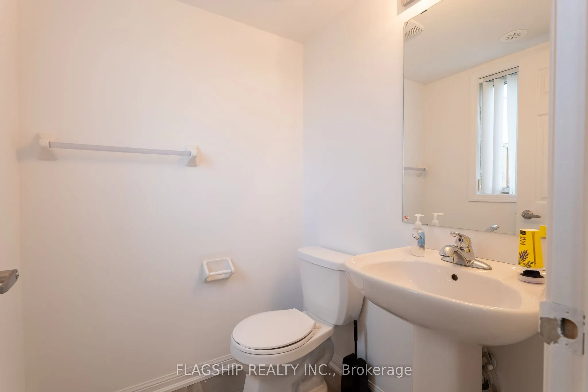 1 Beckenrose Court, #22