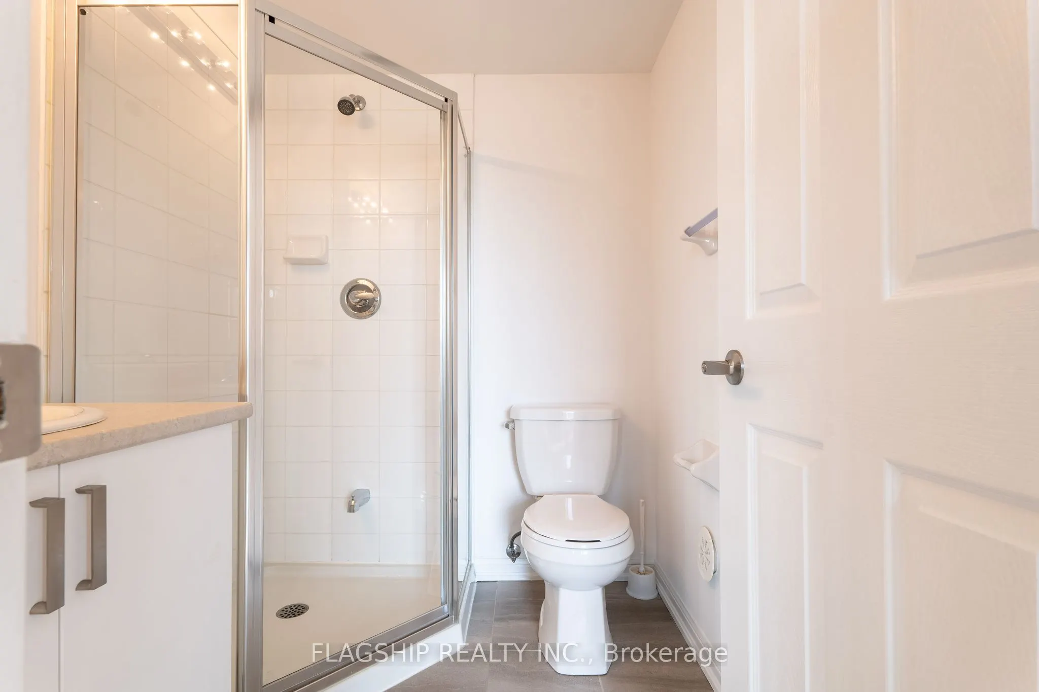 1 Beckenrose Court, #22