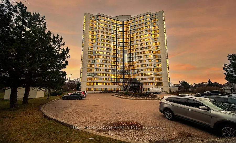 1360 Rathburn Road E, #Ph06