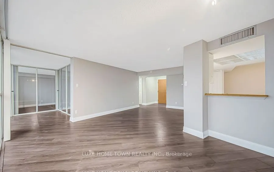 1360 Rathburn Road E, #Ph06