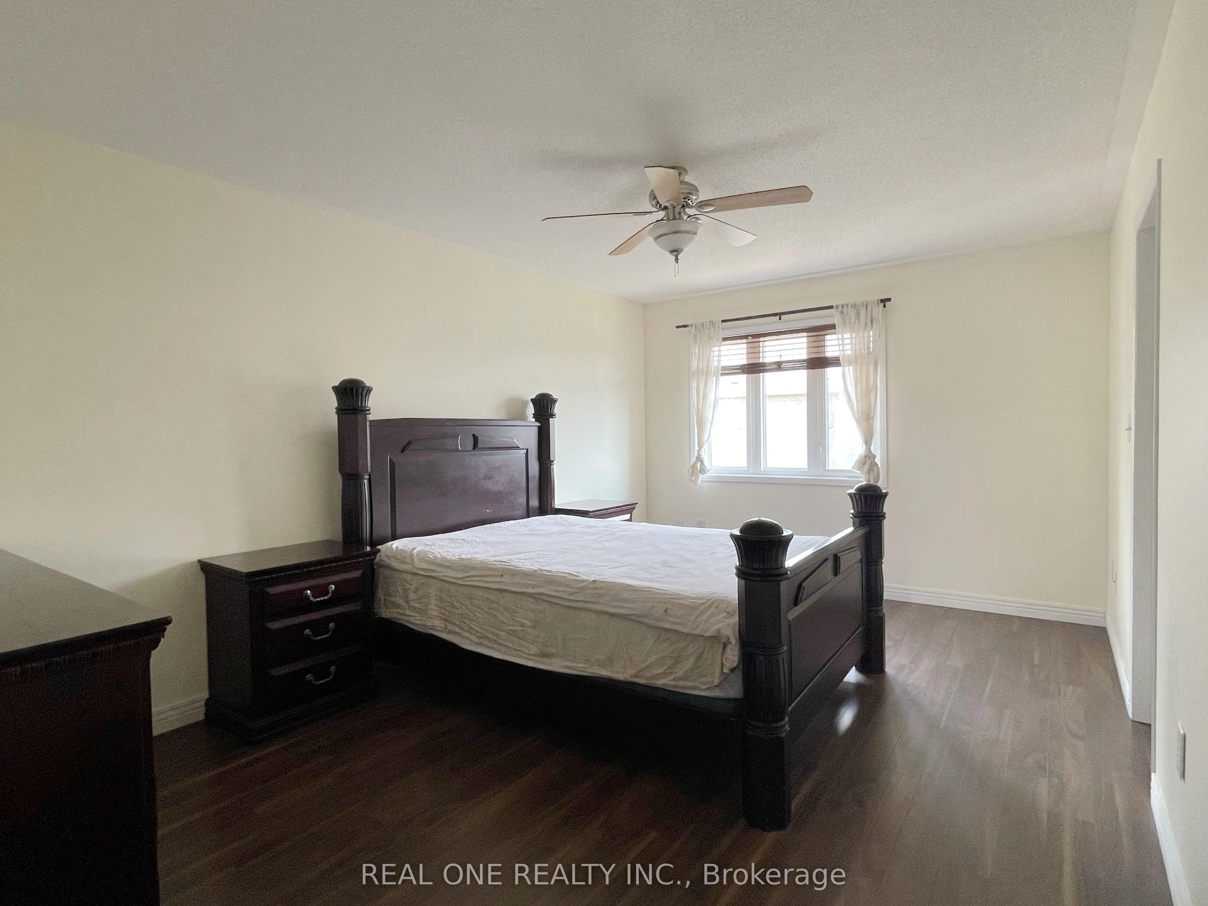 5302 Palmetto Place