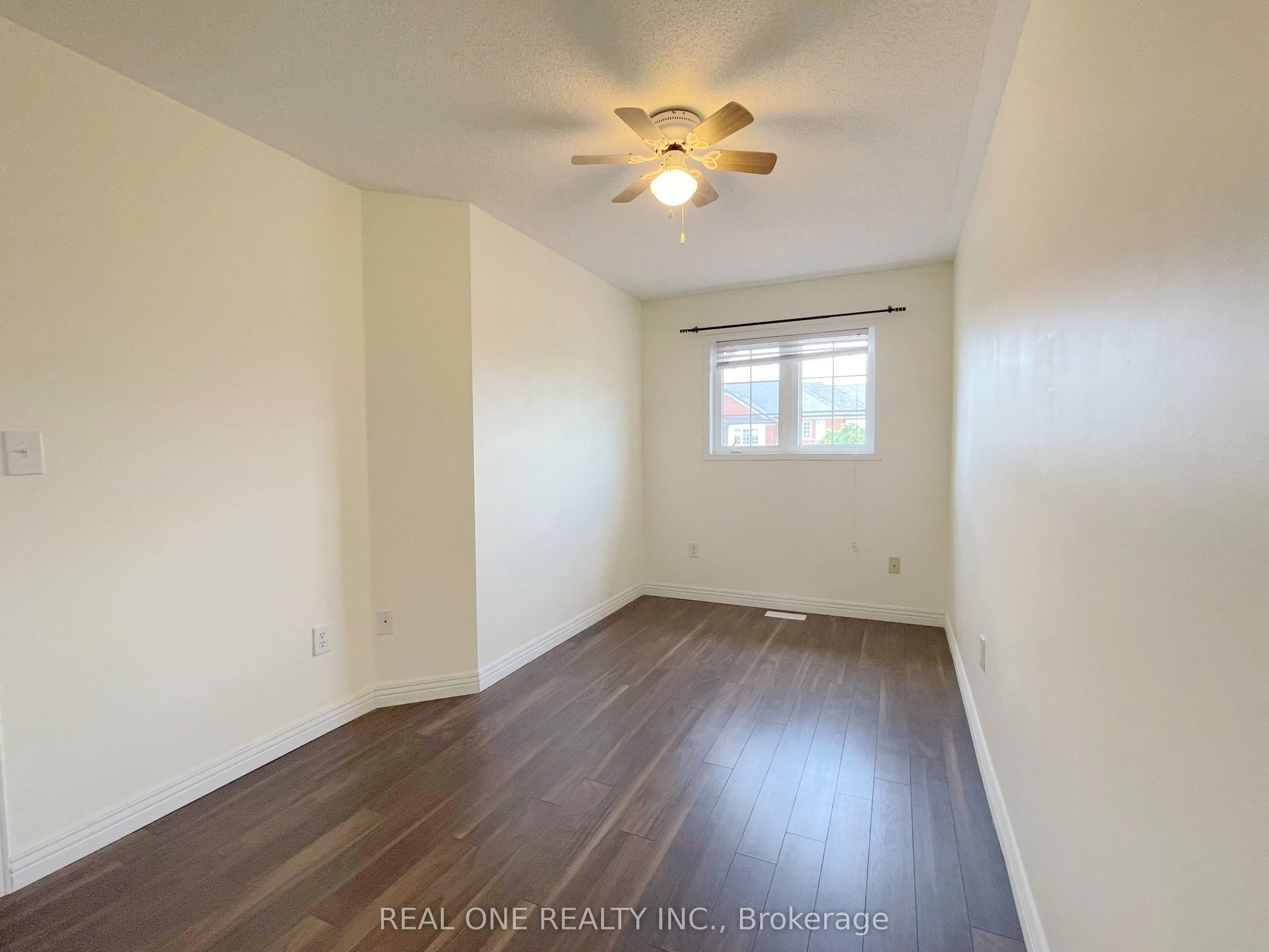 5302 Palmetto Place