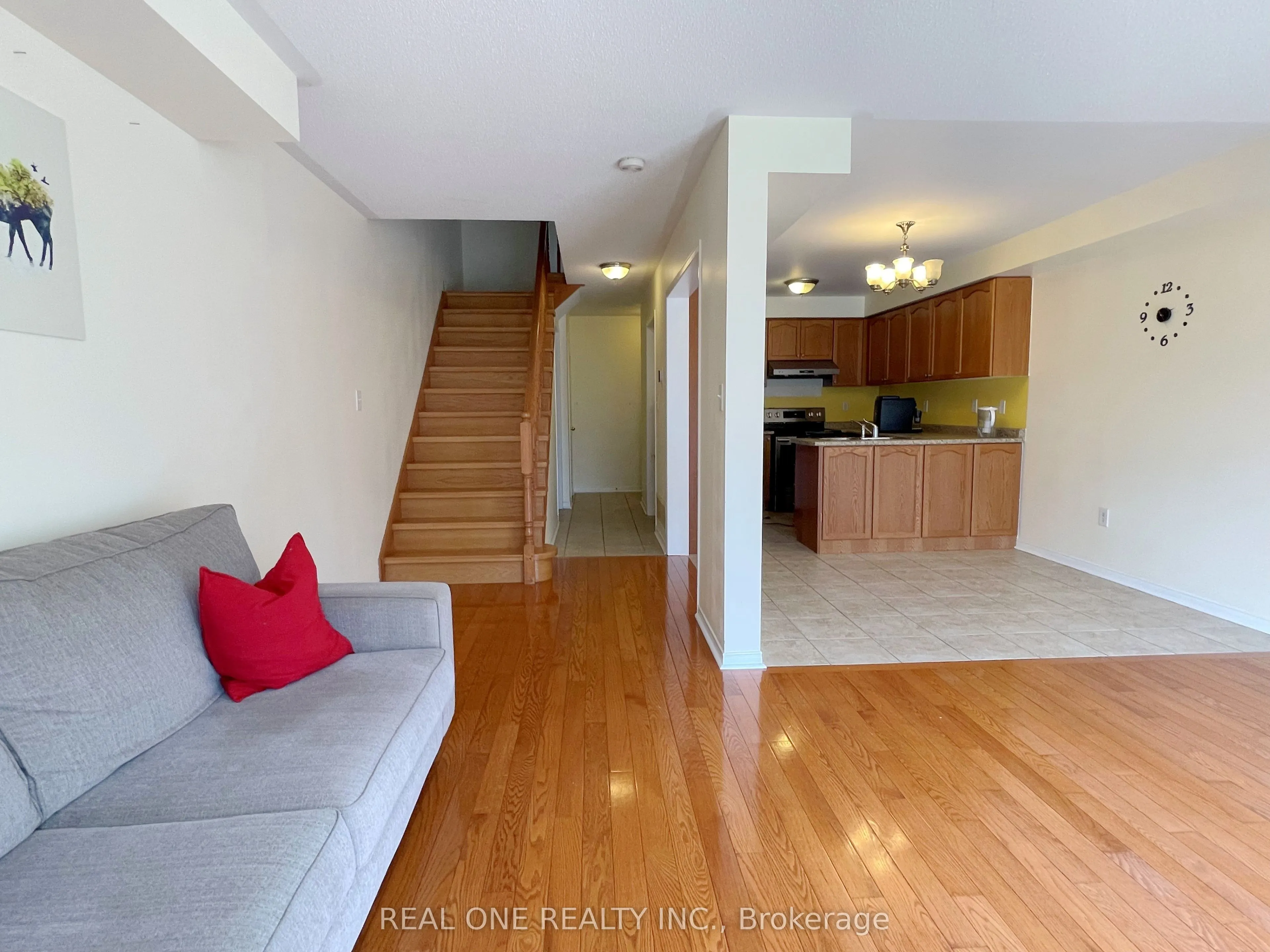 5302 Palmetto Place