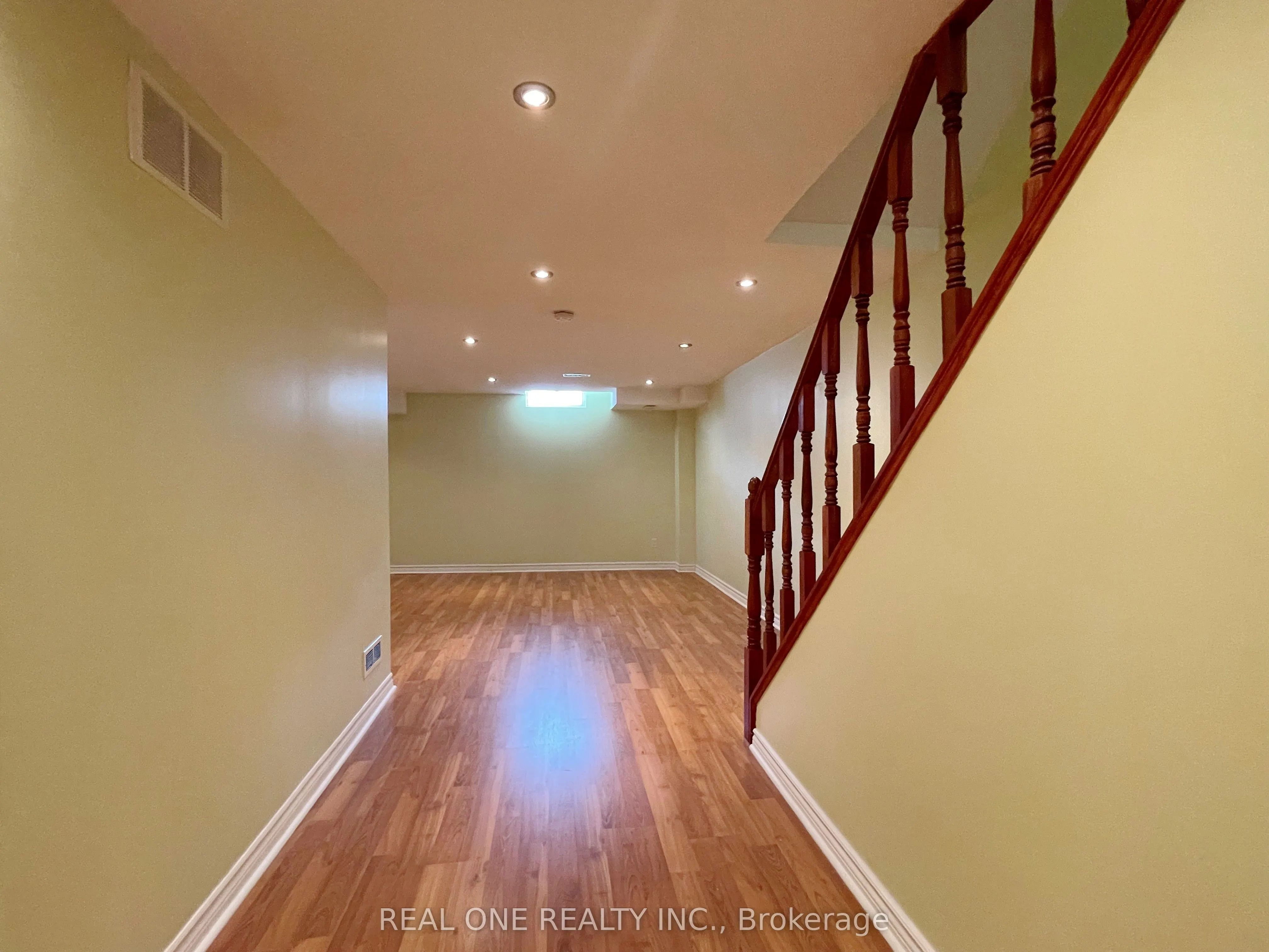 5302 Palmetto Place