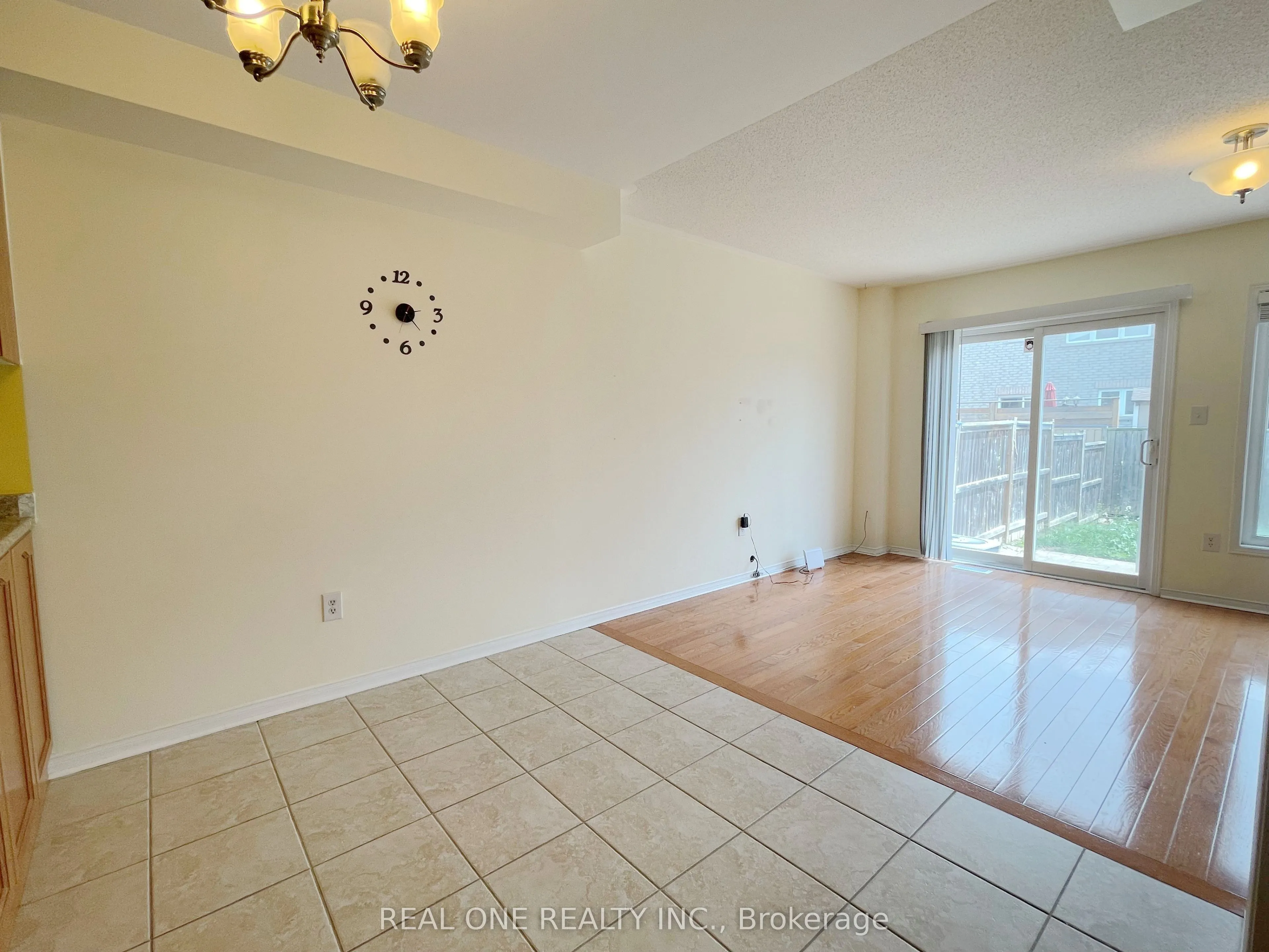 5302 Palmetto Place