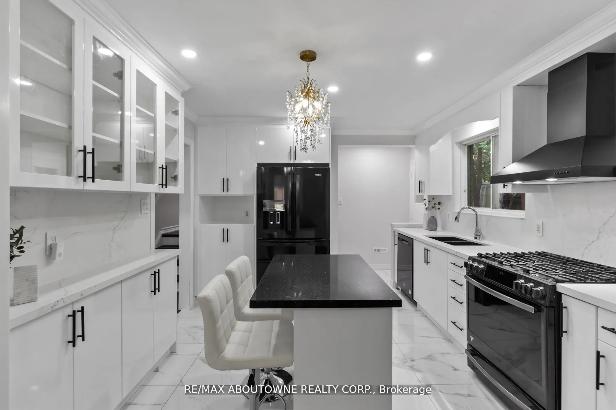 440 Sunset Drive