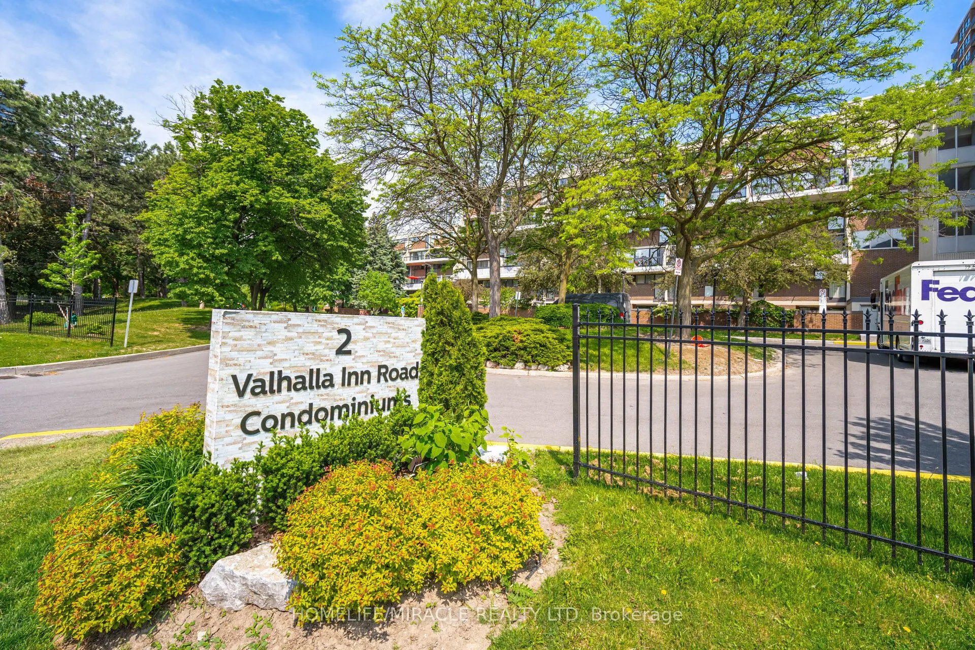 2 Valhalla Inn Road, #111