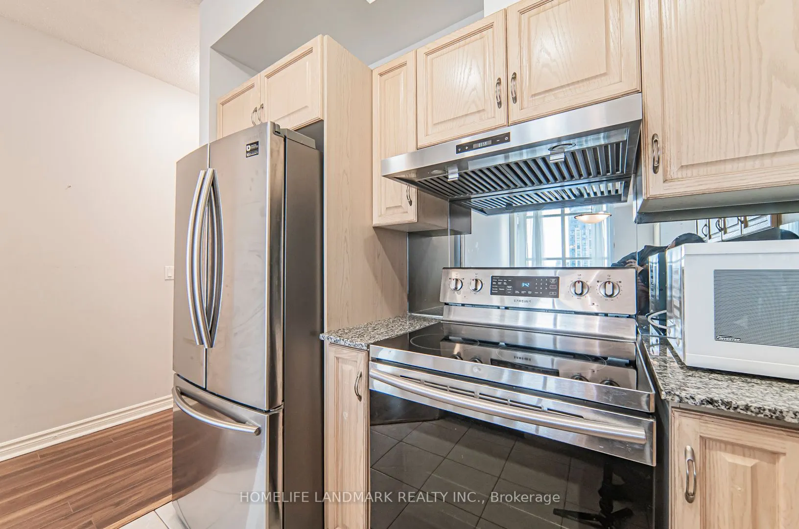 33 Elm Drive, #2506