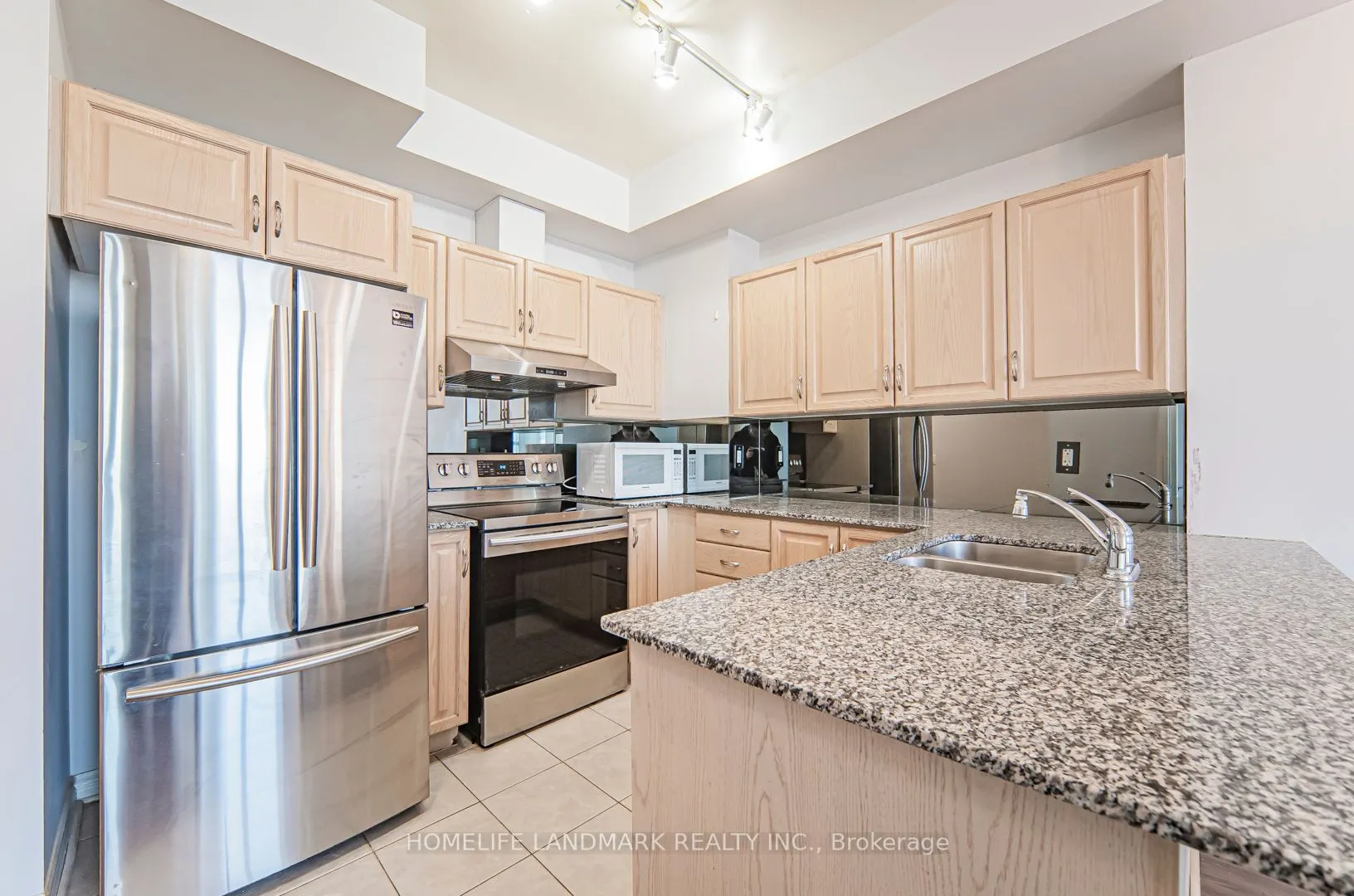 33 Elm Drive, #2506
