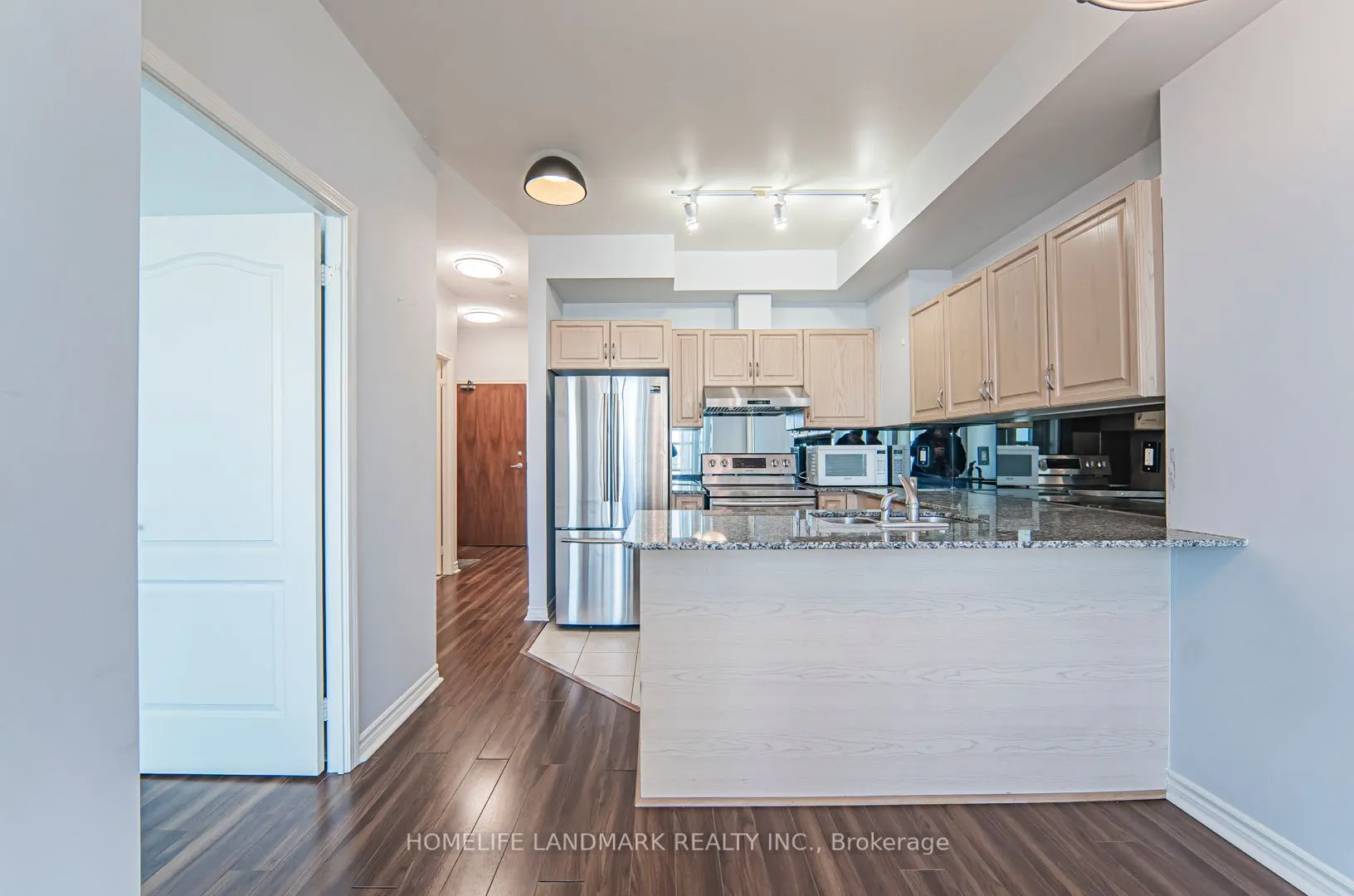 33 Elm Drive, #2506