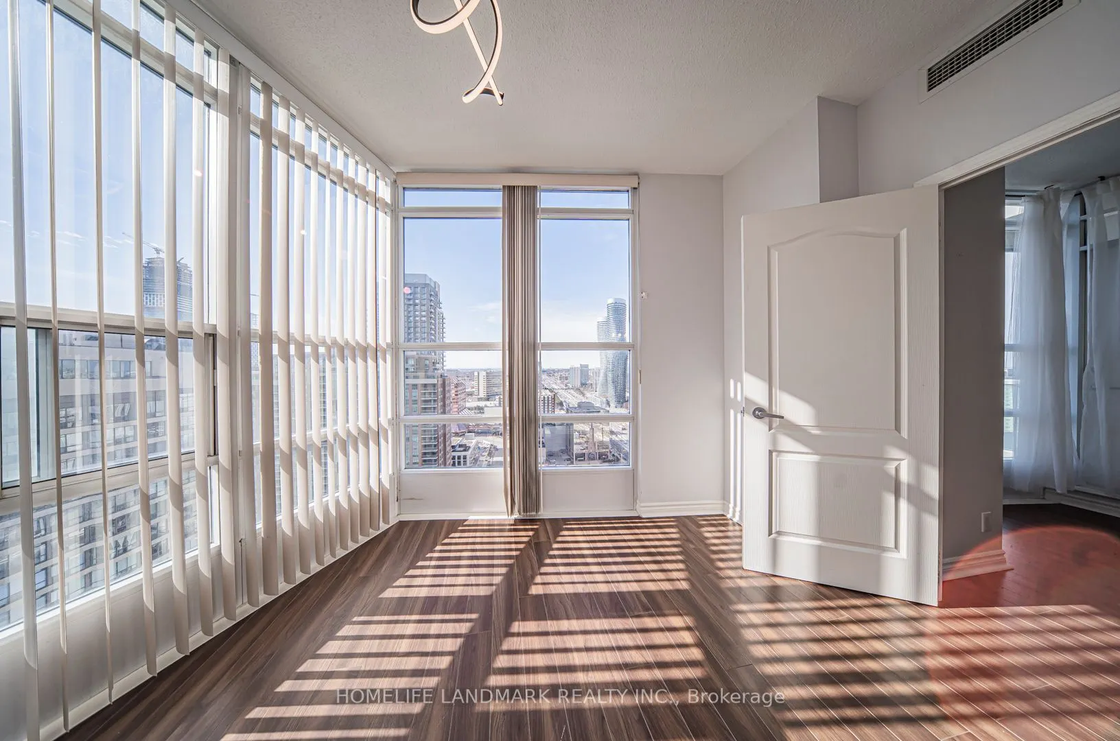 33 Elm Drive, #2506