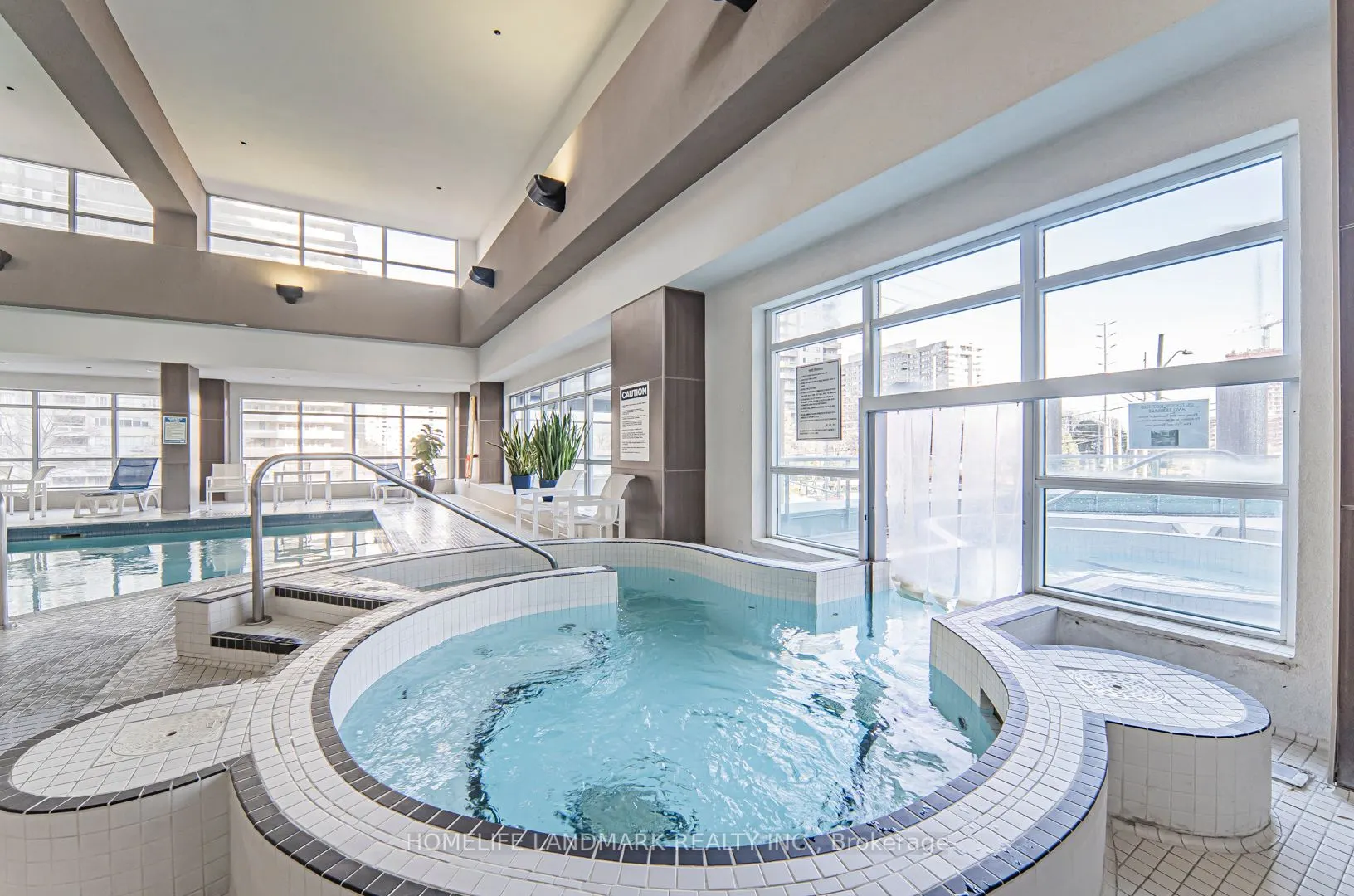 33 Elm Drive, #2506