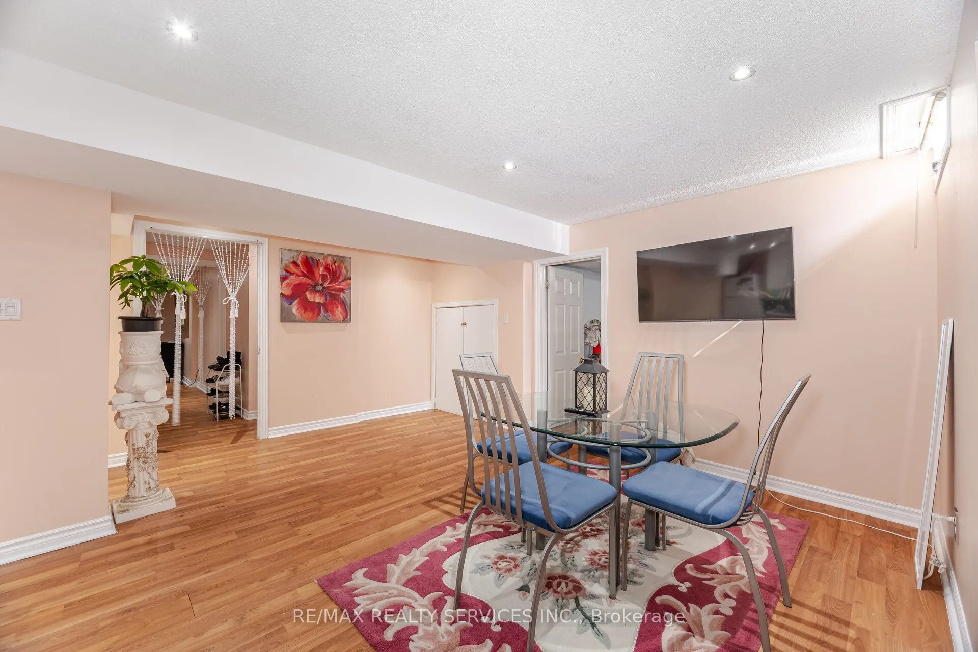 10 Sugarcane Avenue