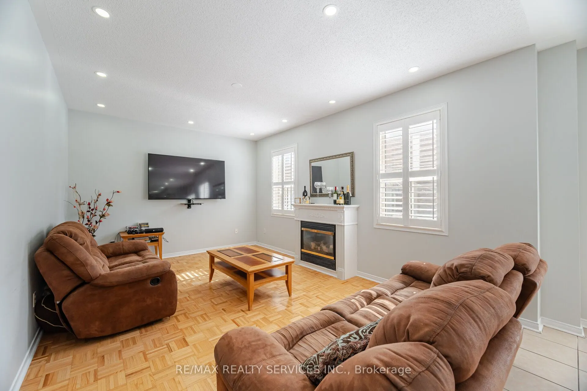 10 Sugarcane Avenue