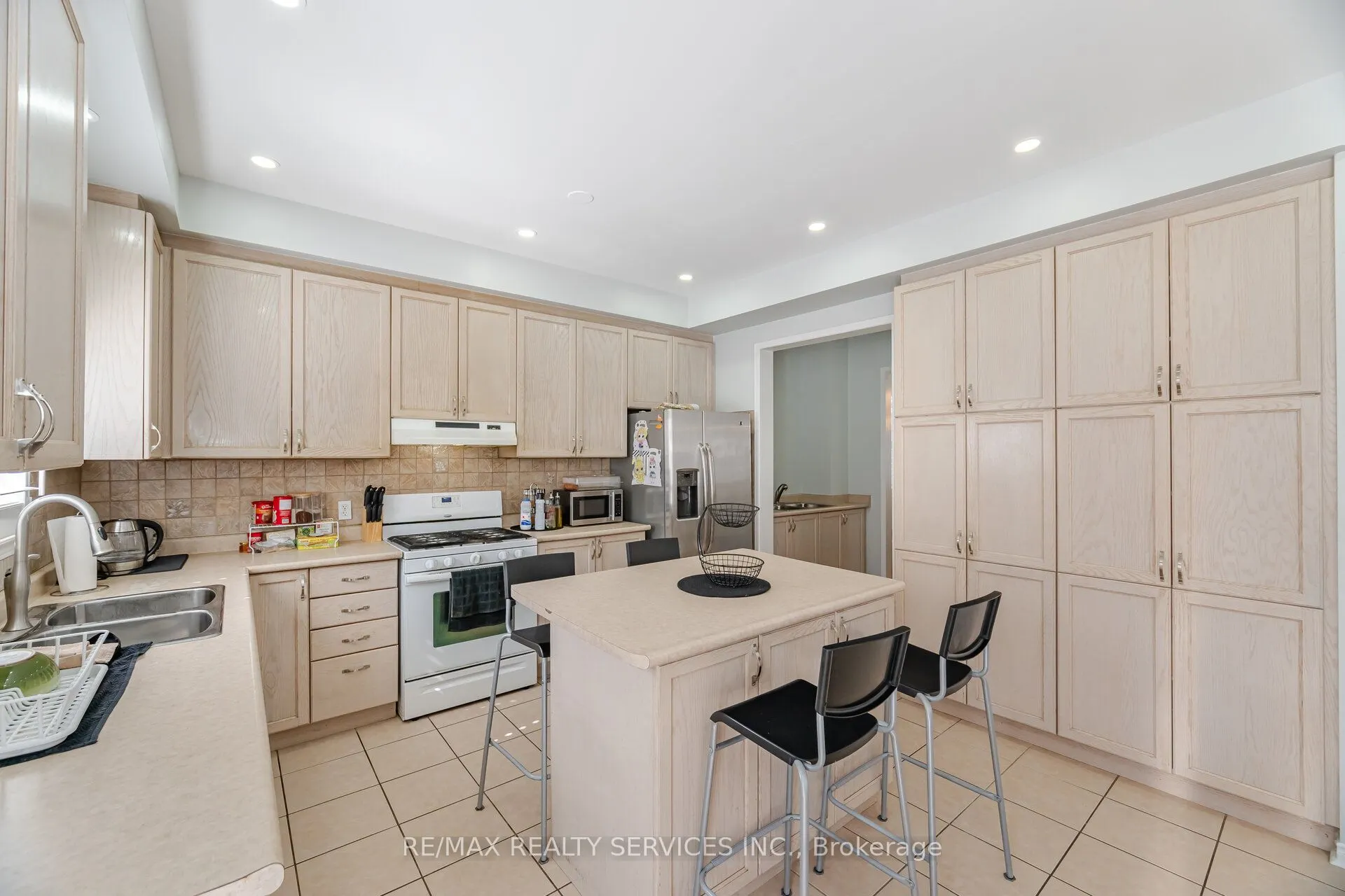 10 Sugarcane Avenue