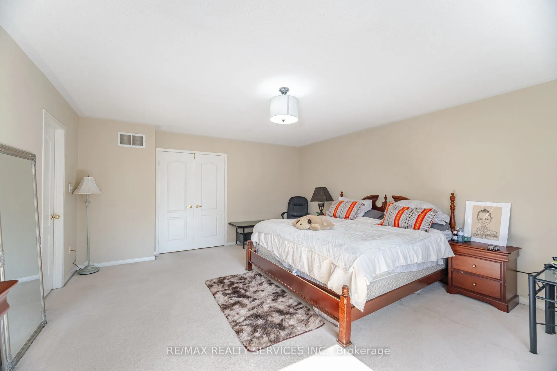 10 Sugarcane Avenue