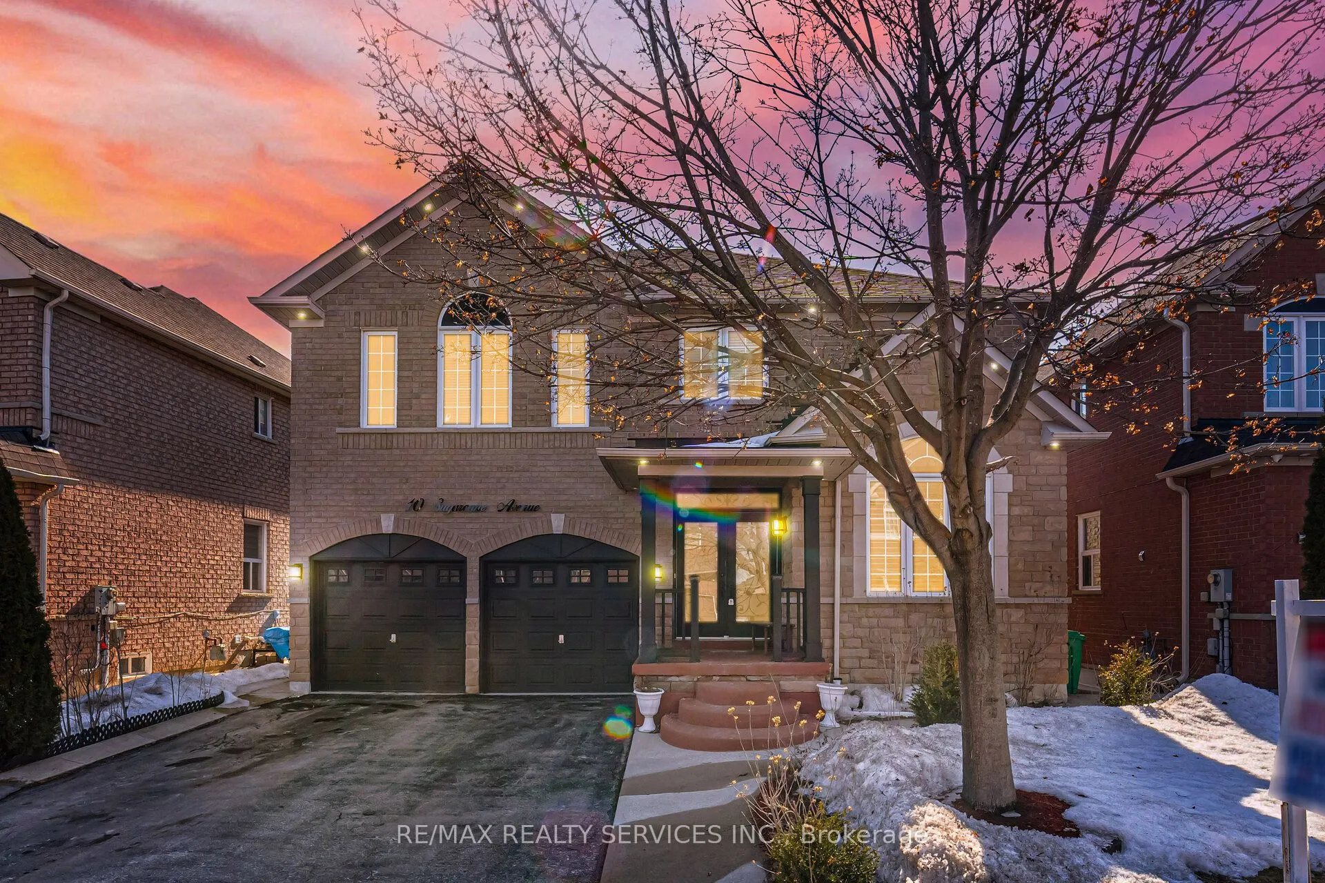 10 Sugarcane Avenue