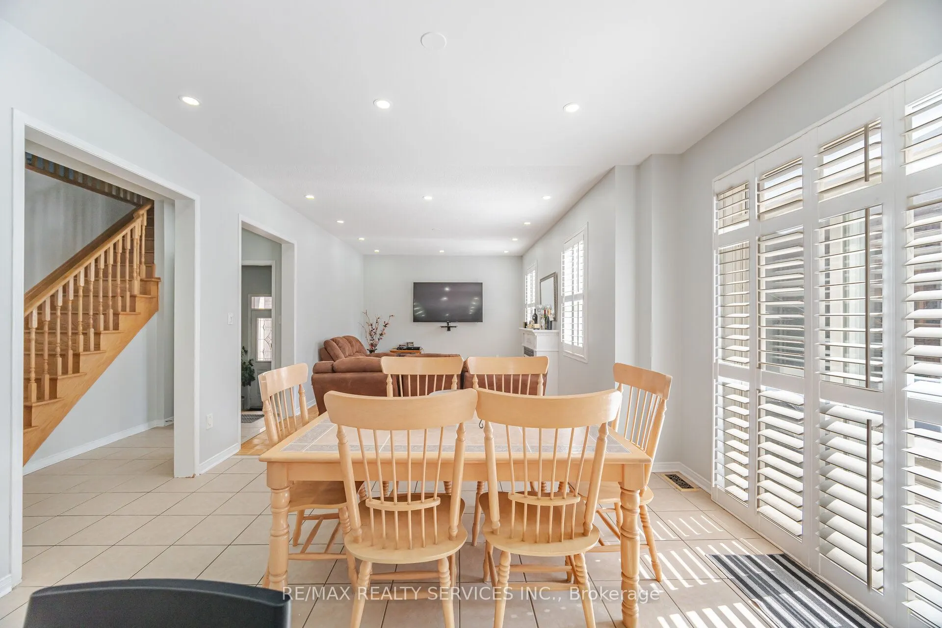 10 Sugarcane Avenue