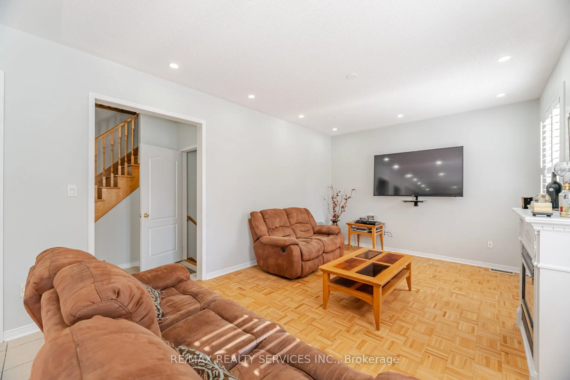 10 Sugarcane Avenue