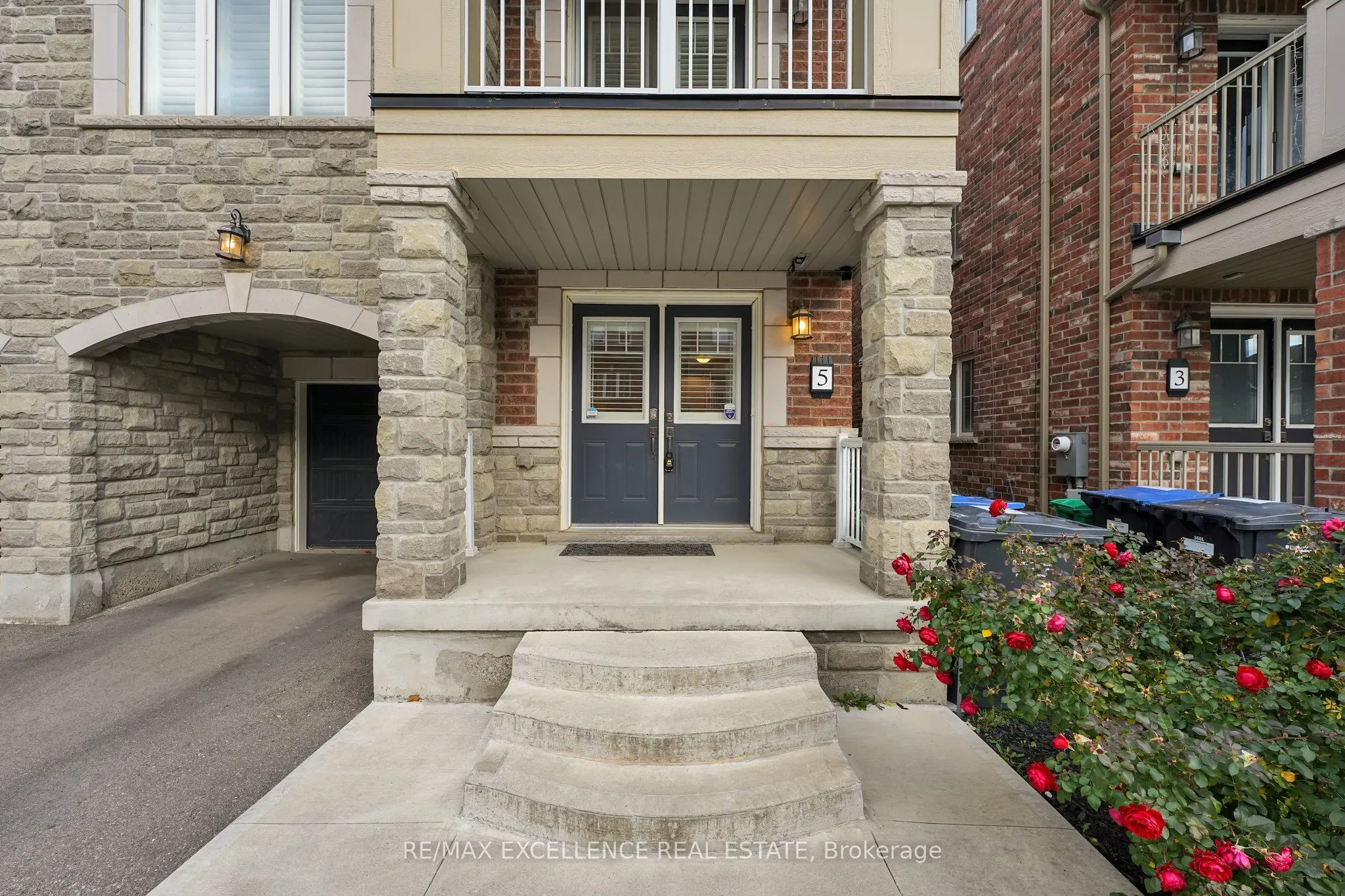 5 Francesco Street