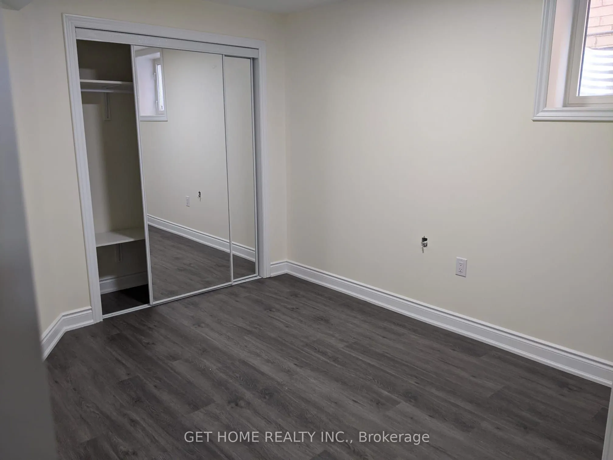 190 Thornbush Boulevard, #Bsmt