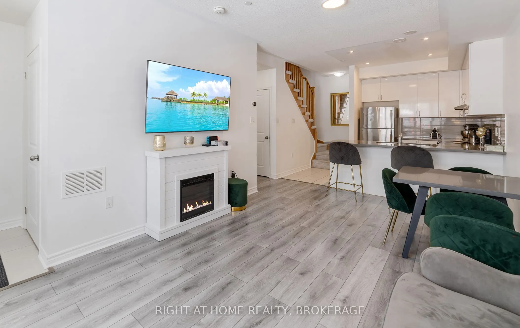 1155 Stroud Lane #2