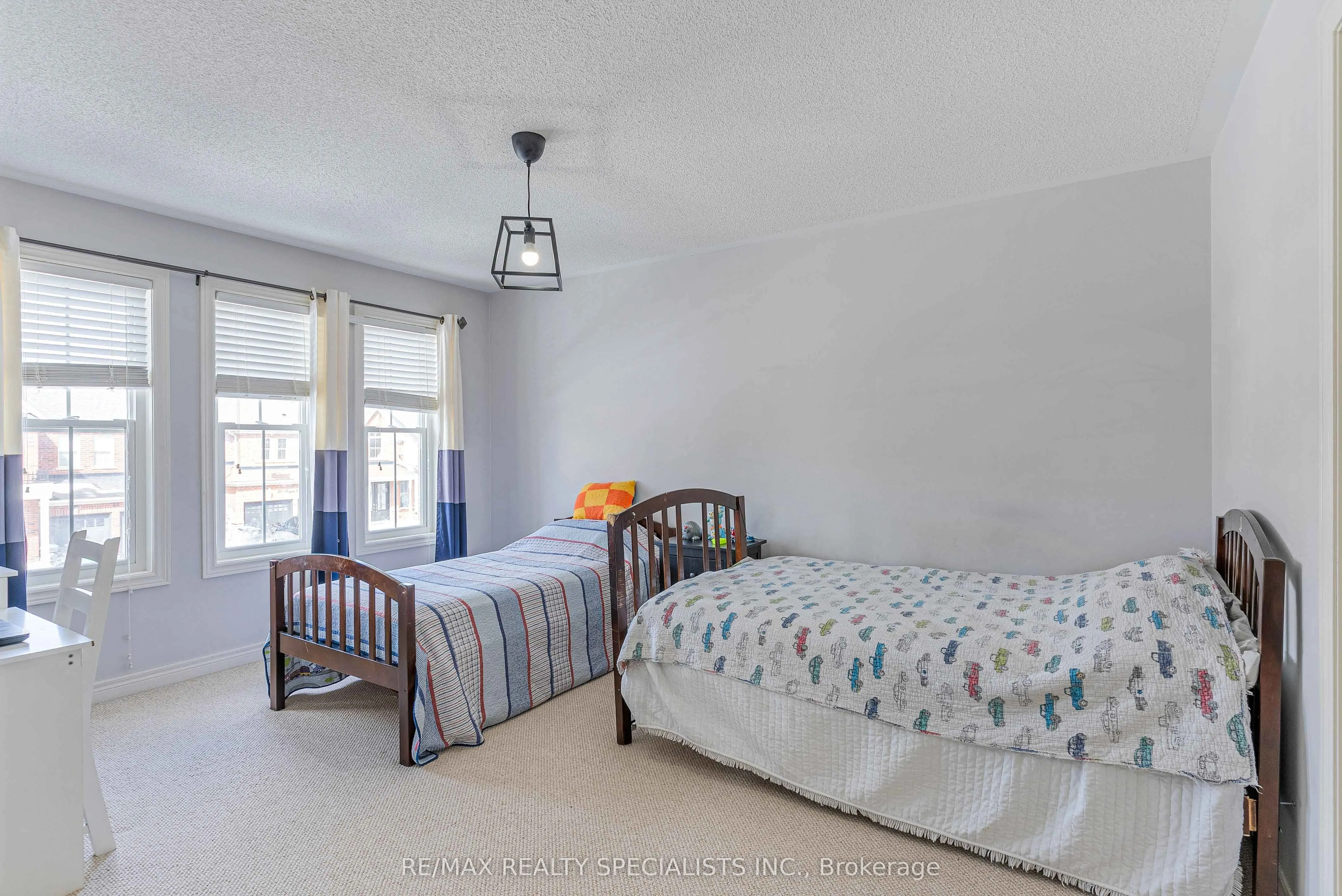 27 Boyces Creek Crescent