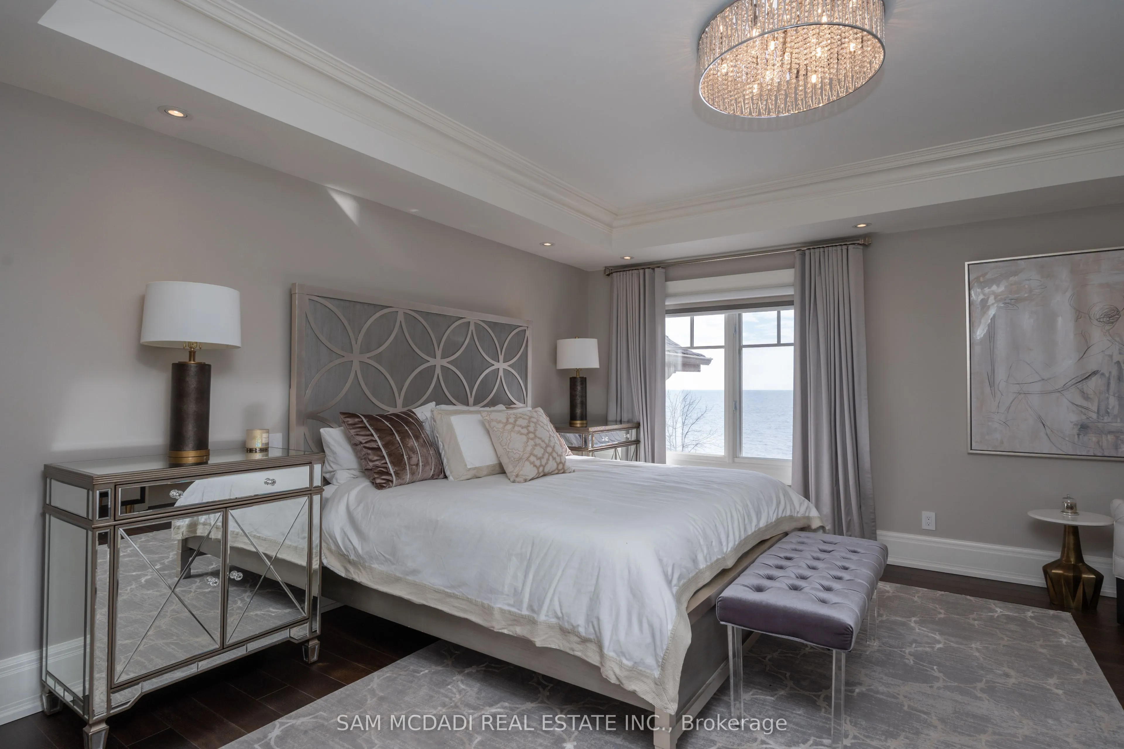 5126 Lakeshore Road