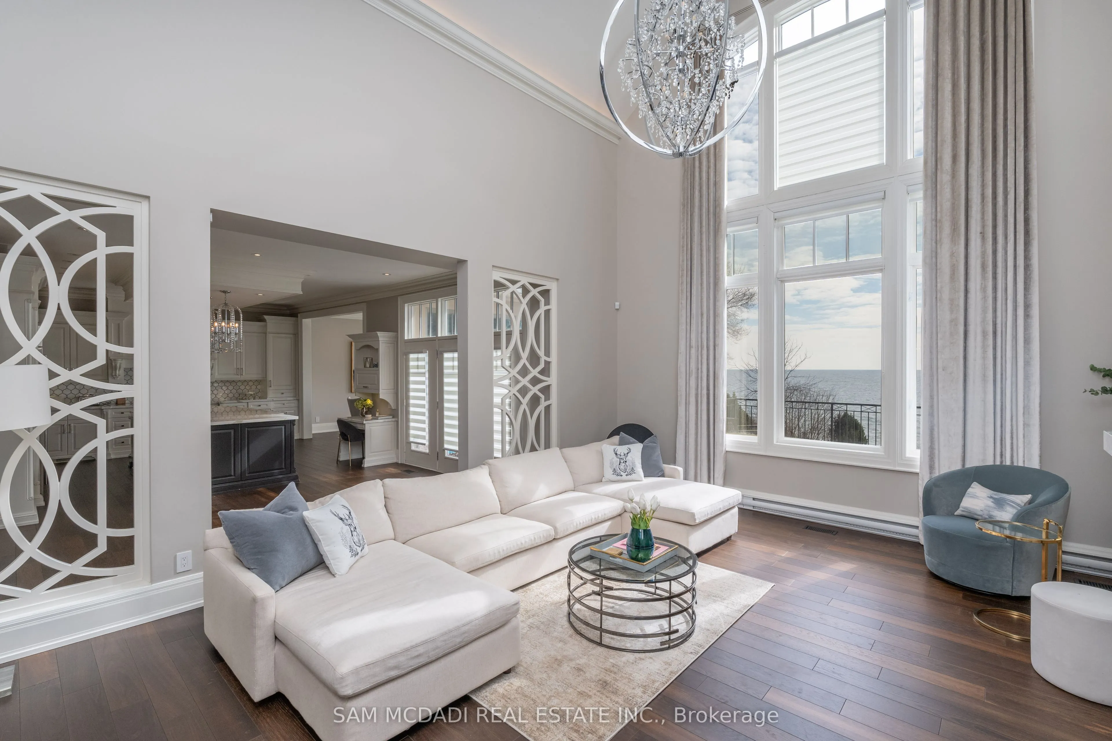 5126 Lakeshore Road