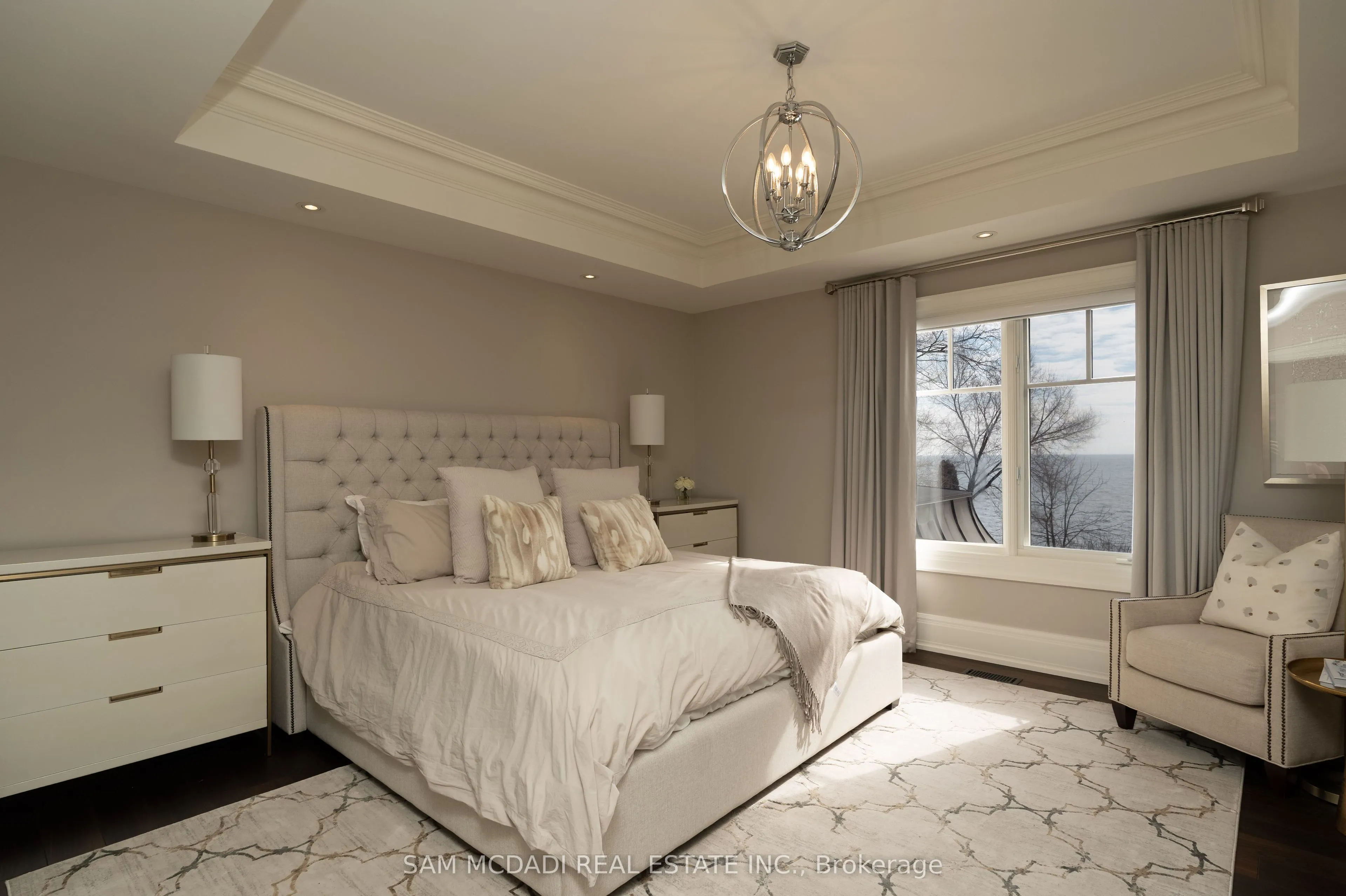 5126 Lakeshore Road