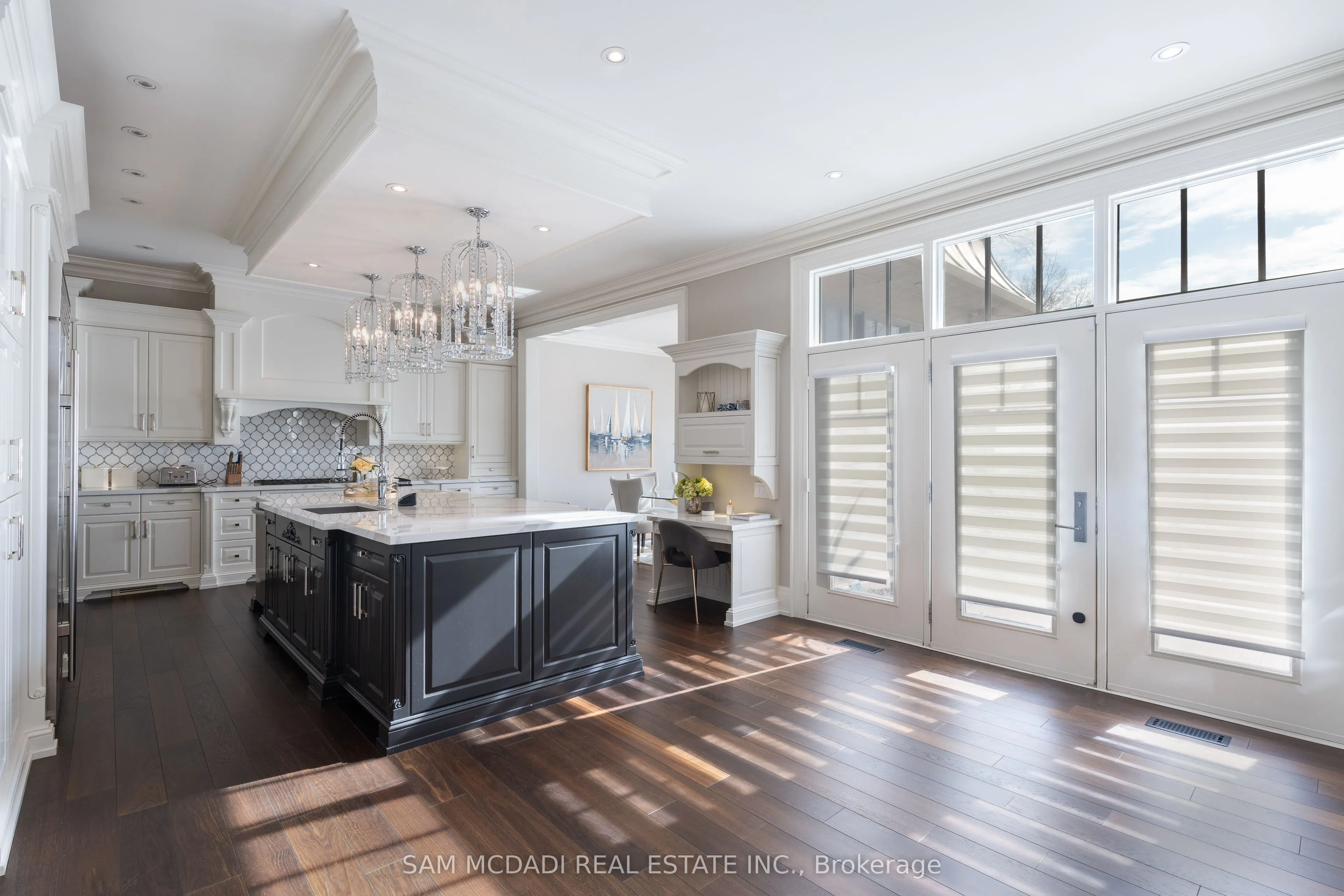 5126 Lakeshore Road