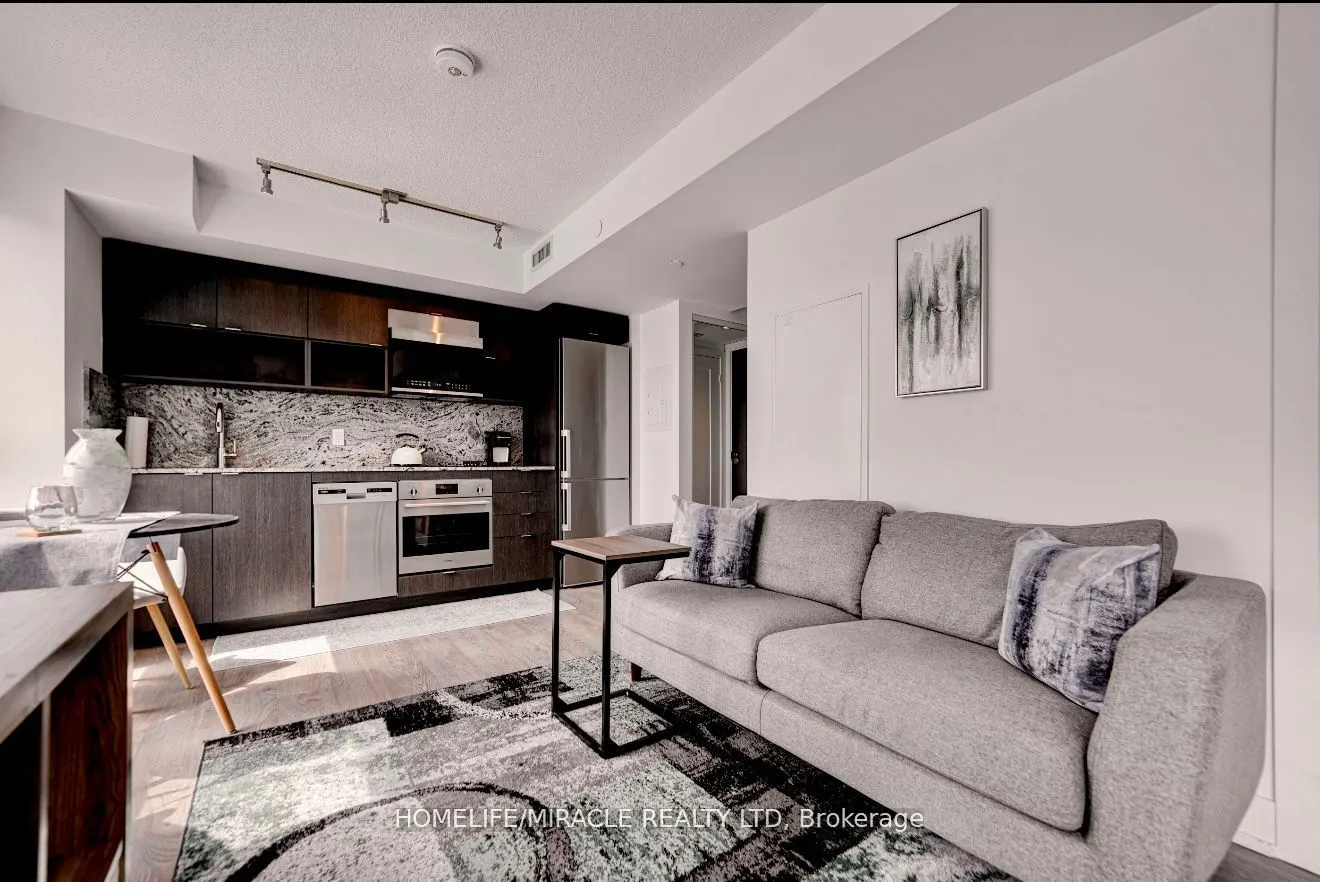 9 Mabelle Avenue, #1123