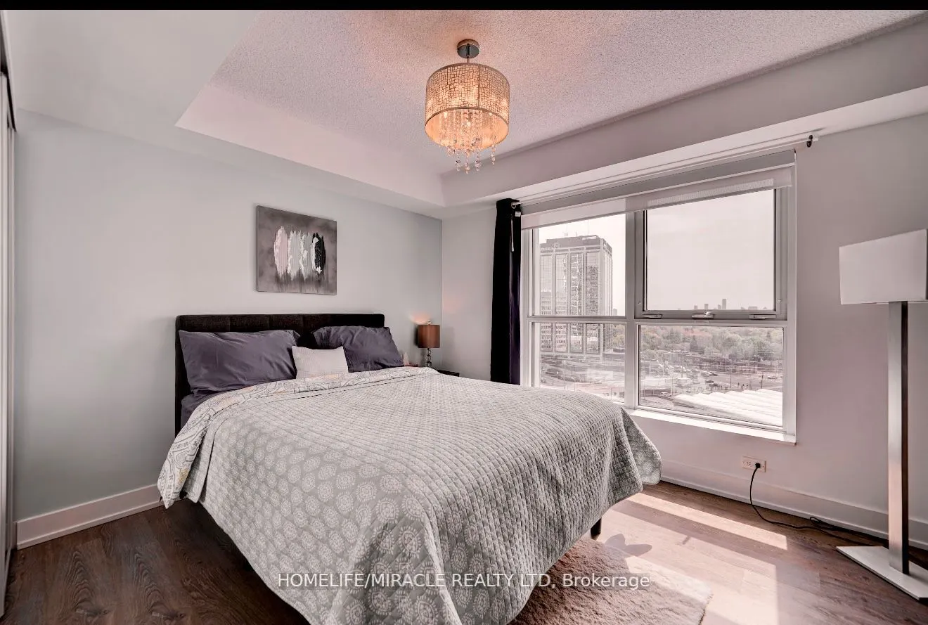 9 Mabelle Avenue, #1123