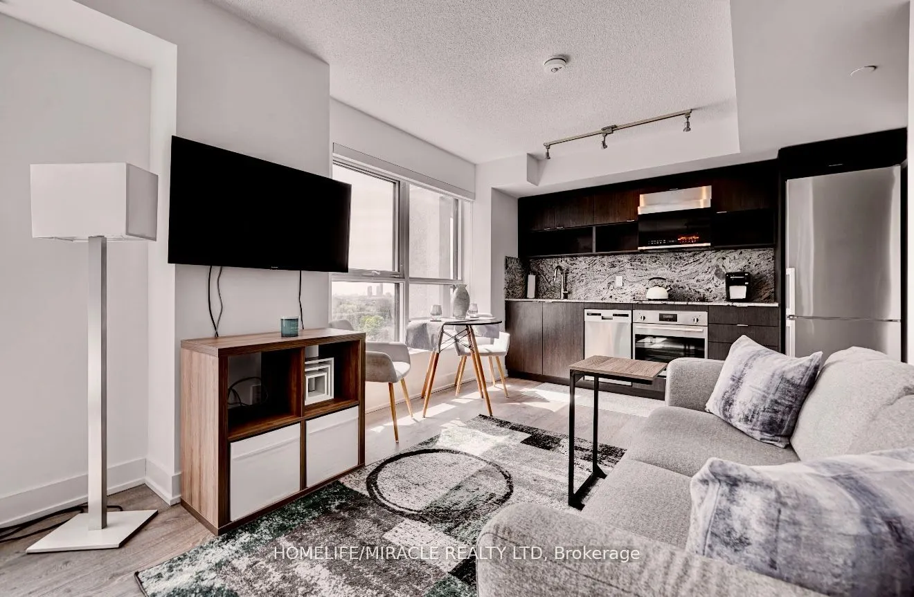 9 Mabelle Avenue, #1123