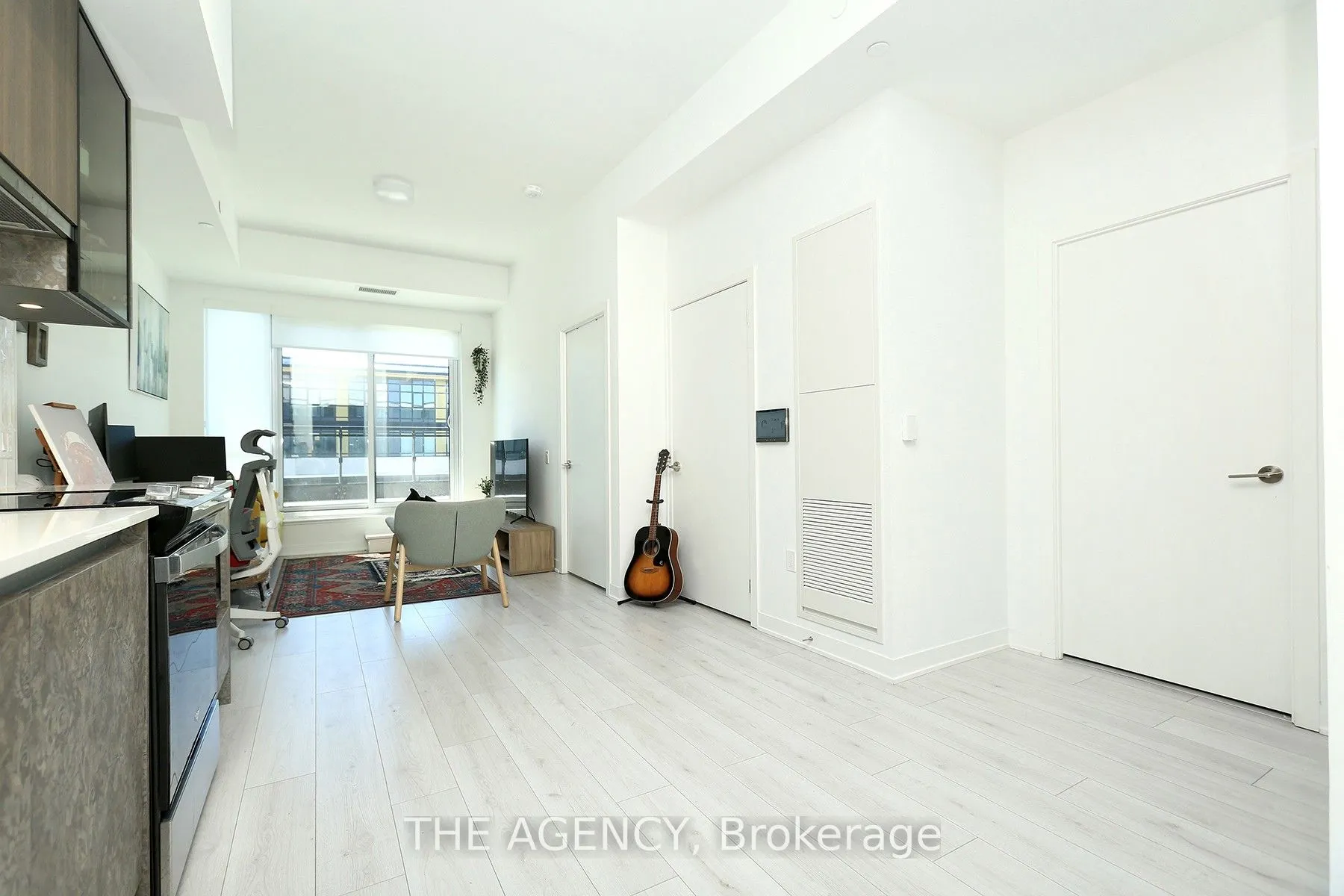 395 Dundas Street S, #19
