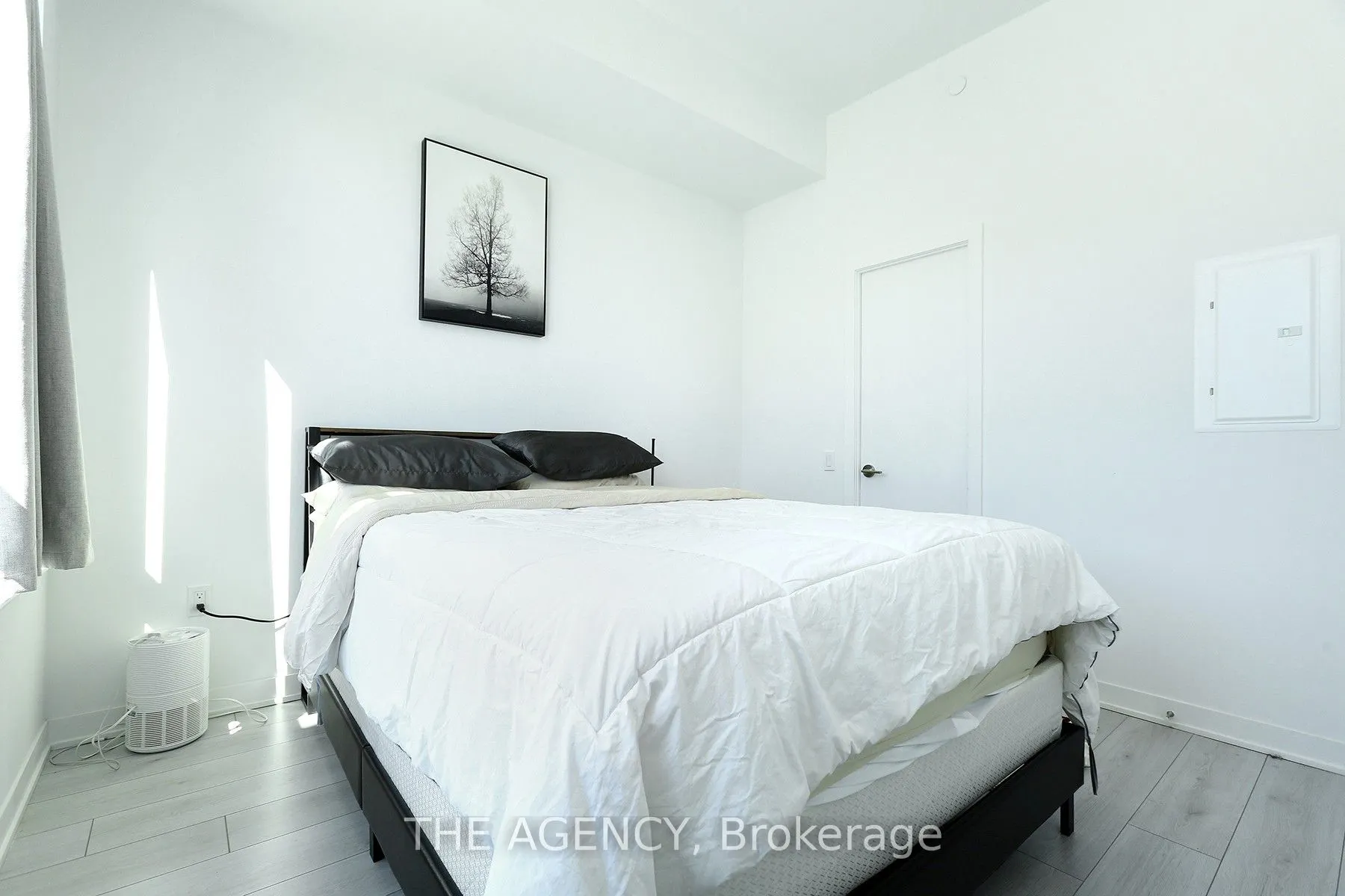 395 Dundas Street S, #19