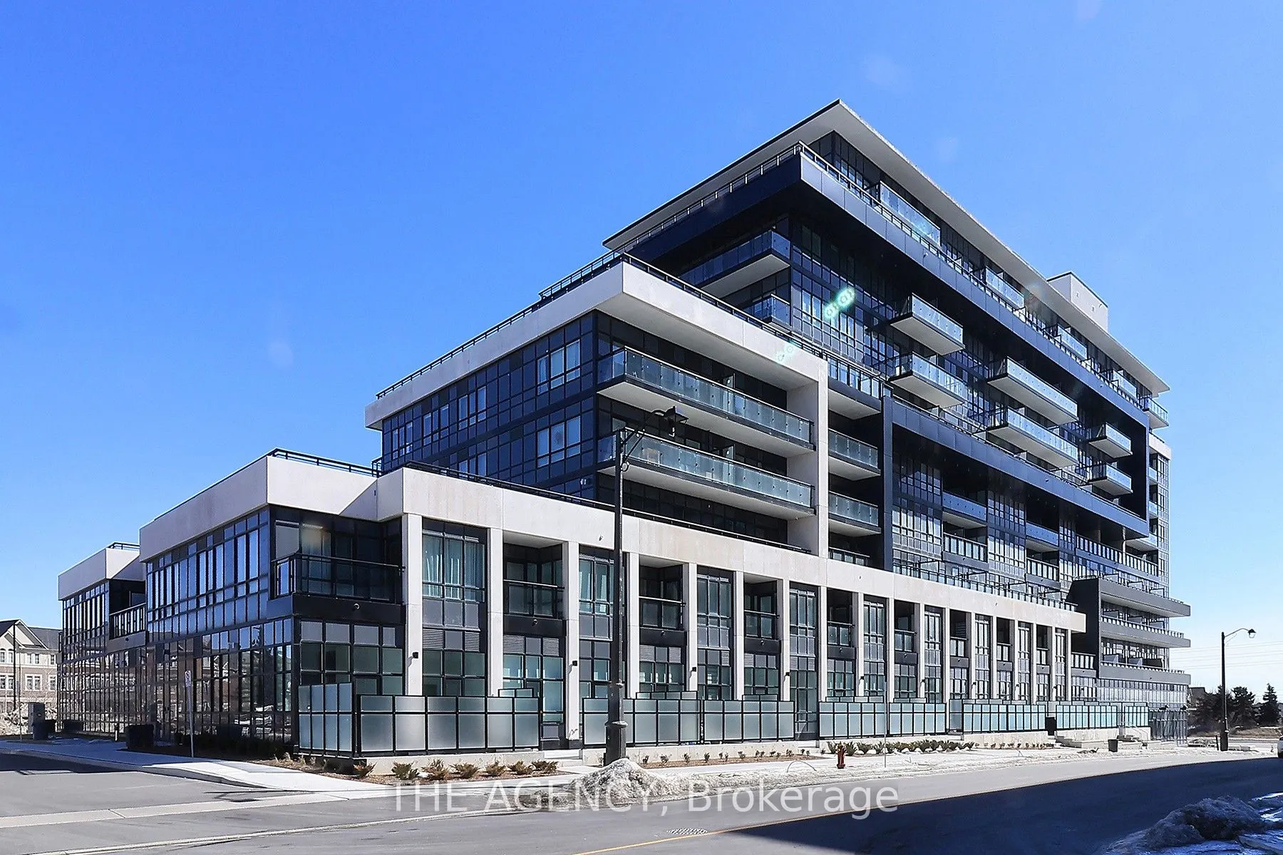 395 Dundas Street S, #19