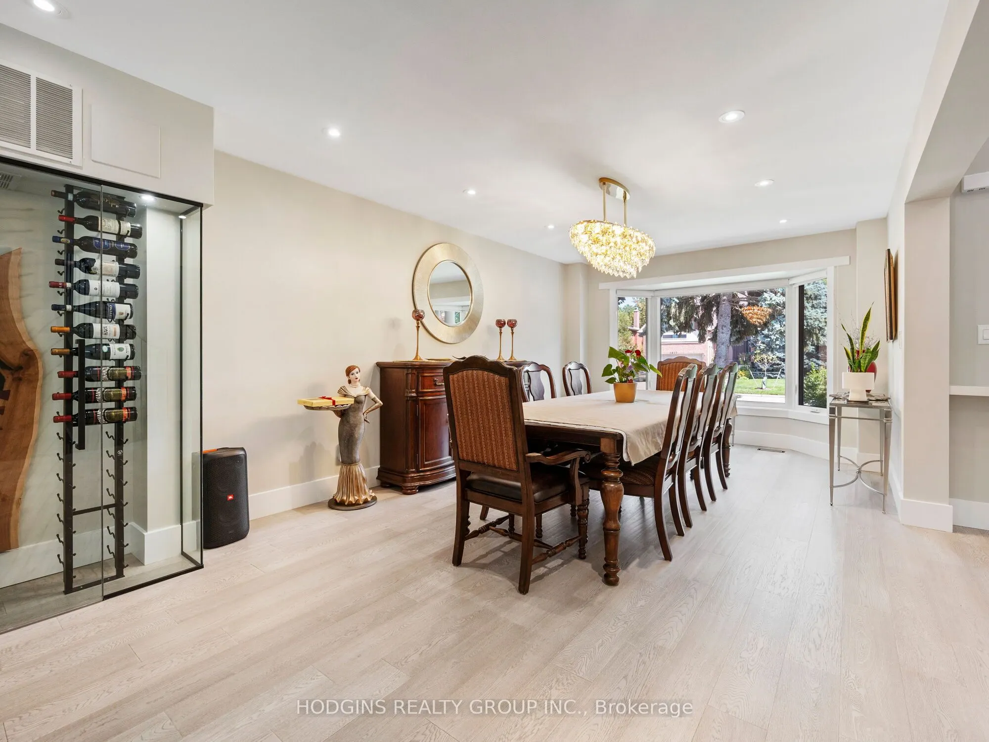1816 Paddock Crescent