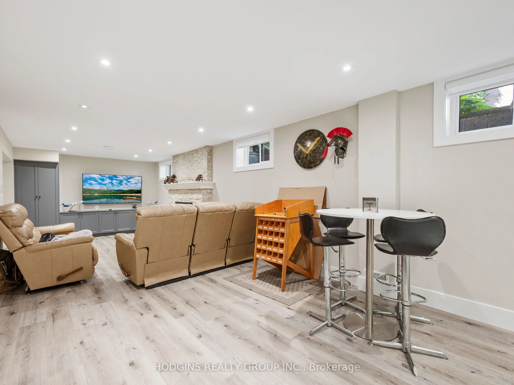 1816 Paddock Crescent