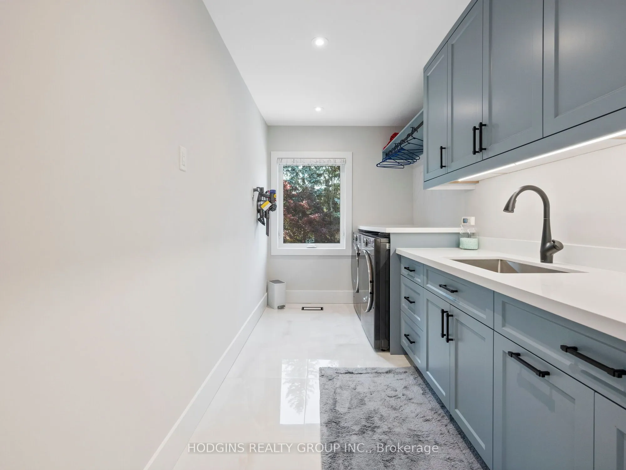 1816 Paddock Crescent