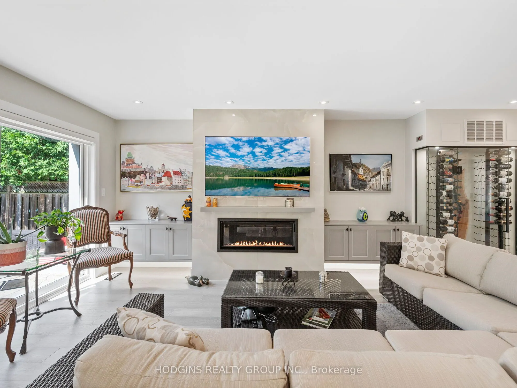 1816 Paddock Crescent