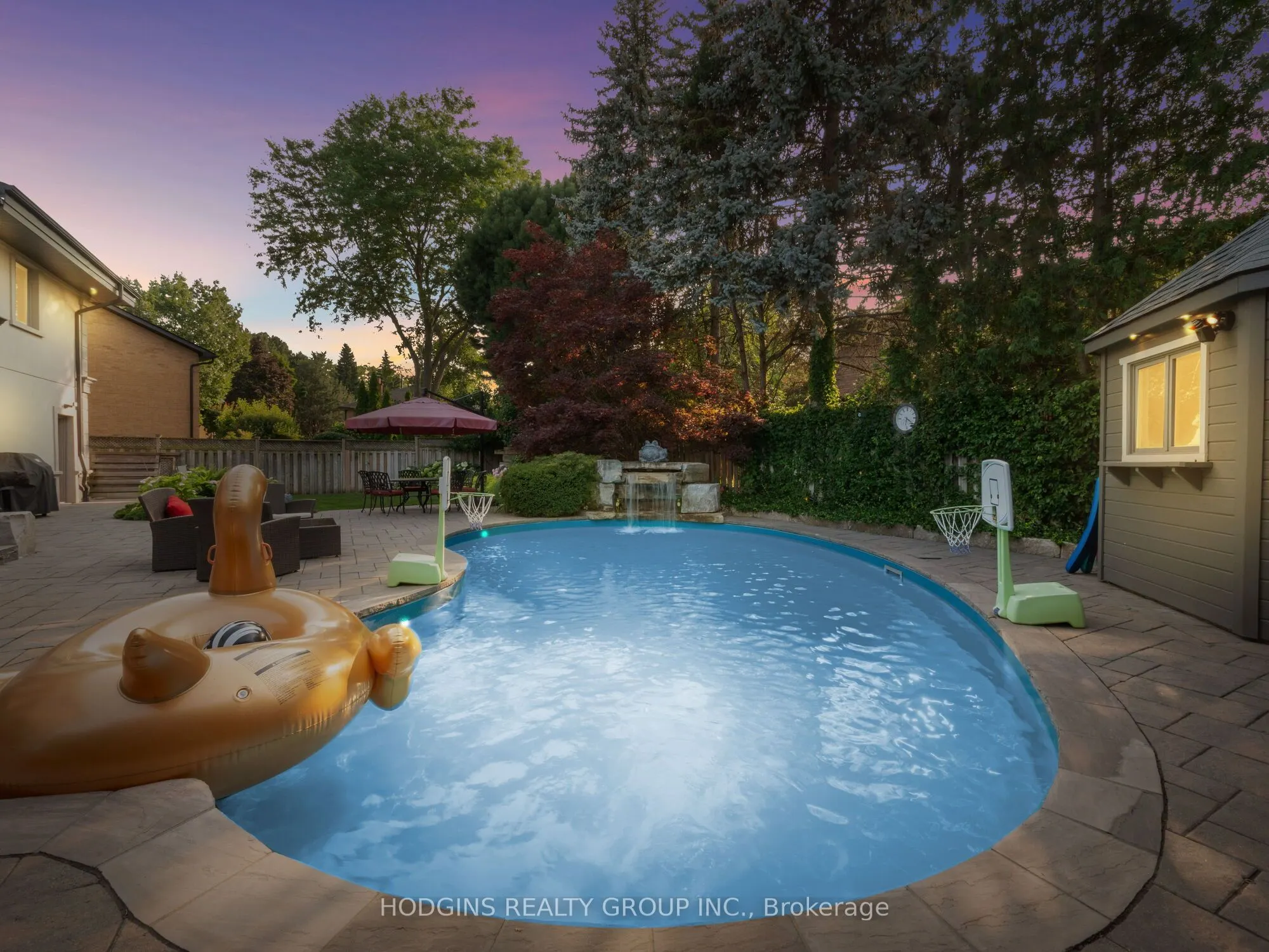 1816 Paddock Crescent