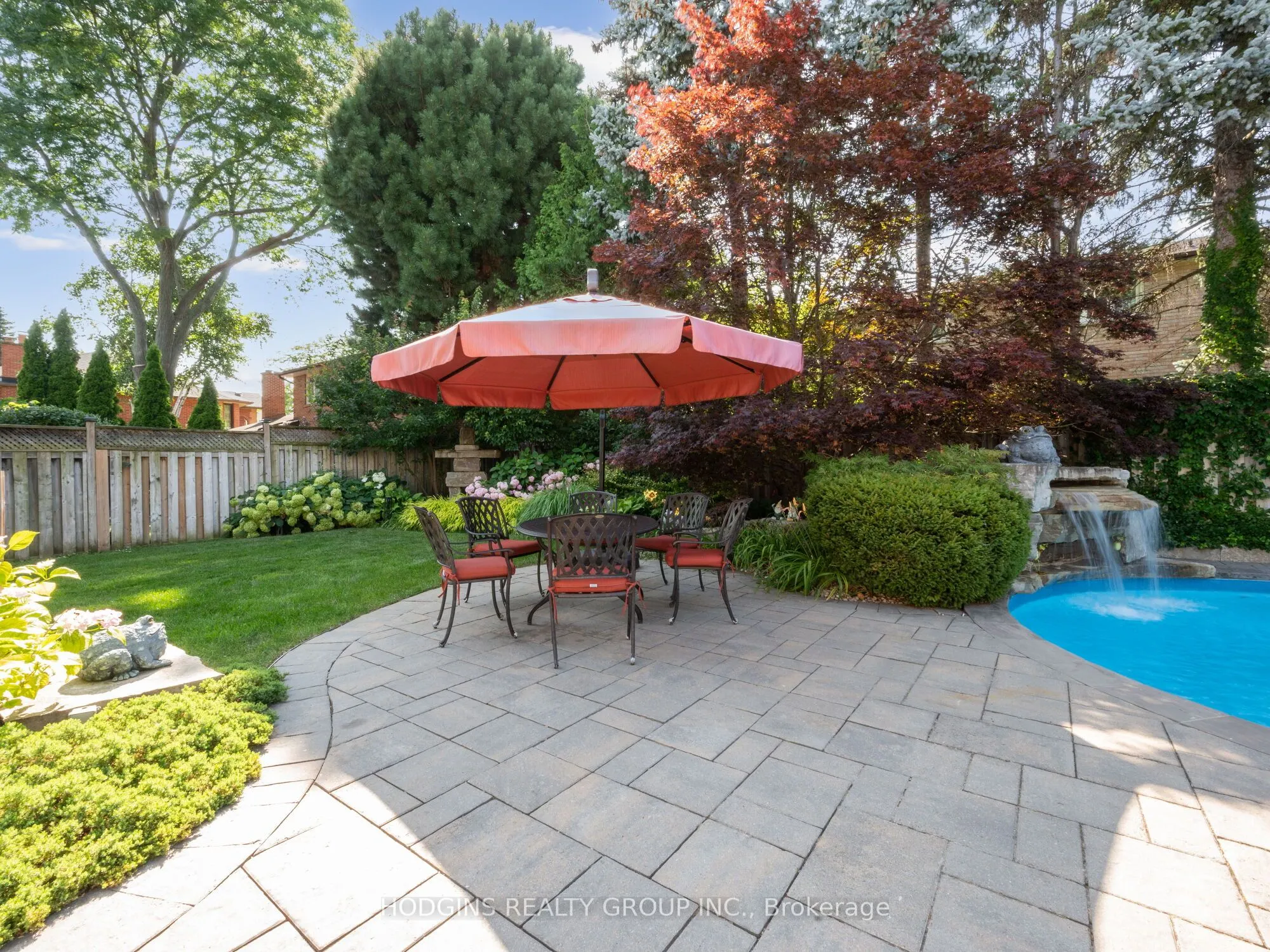 1816 Paddock Crescent