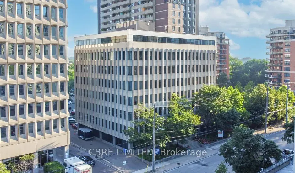 56 Aberfoyle Crescent, #610