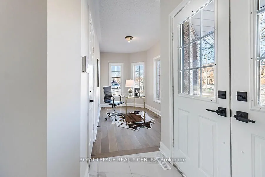 3 Lake Louise Drive
