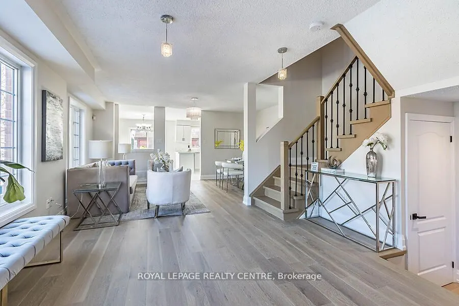 3 Lake Louise Drive
